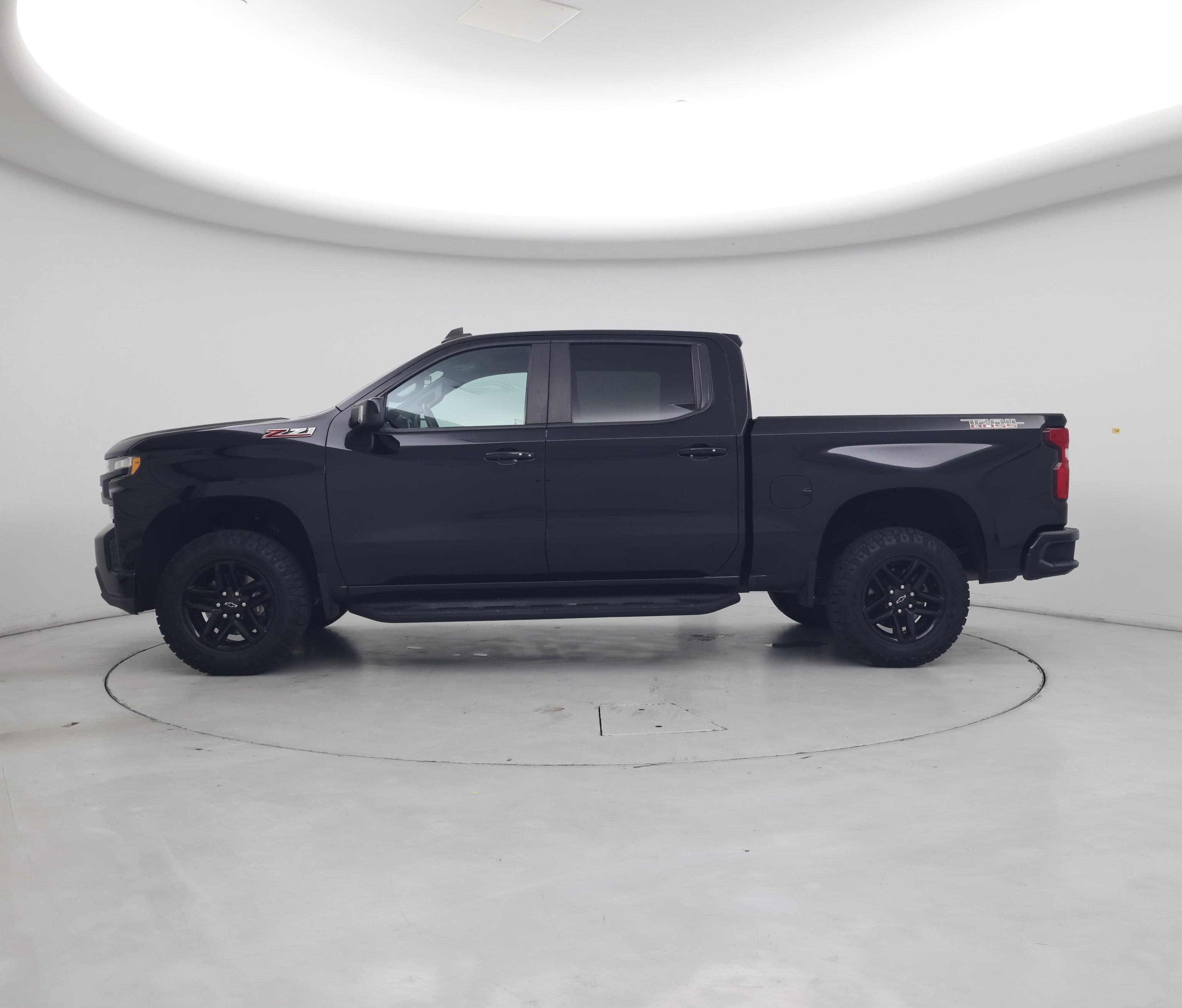 Thumbnail: 2019 Chevrolet Silverado 1500 - 3