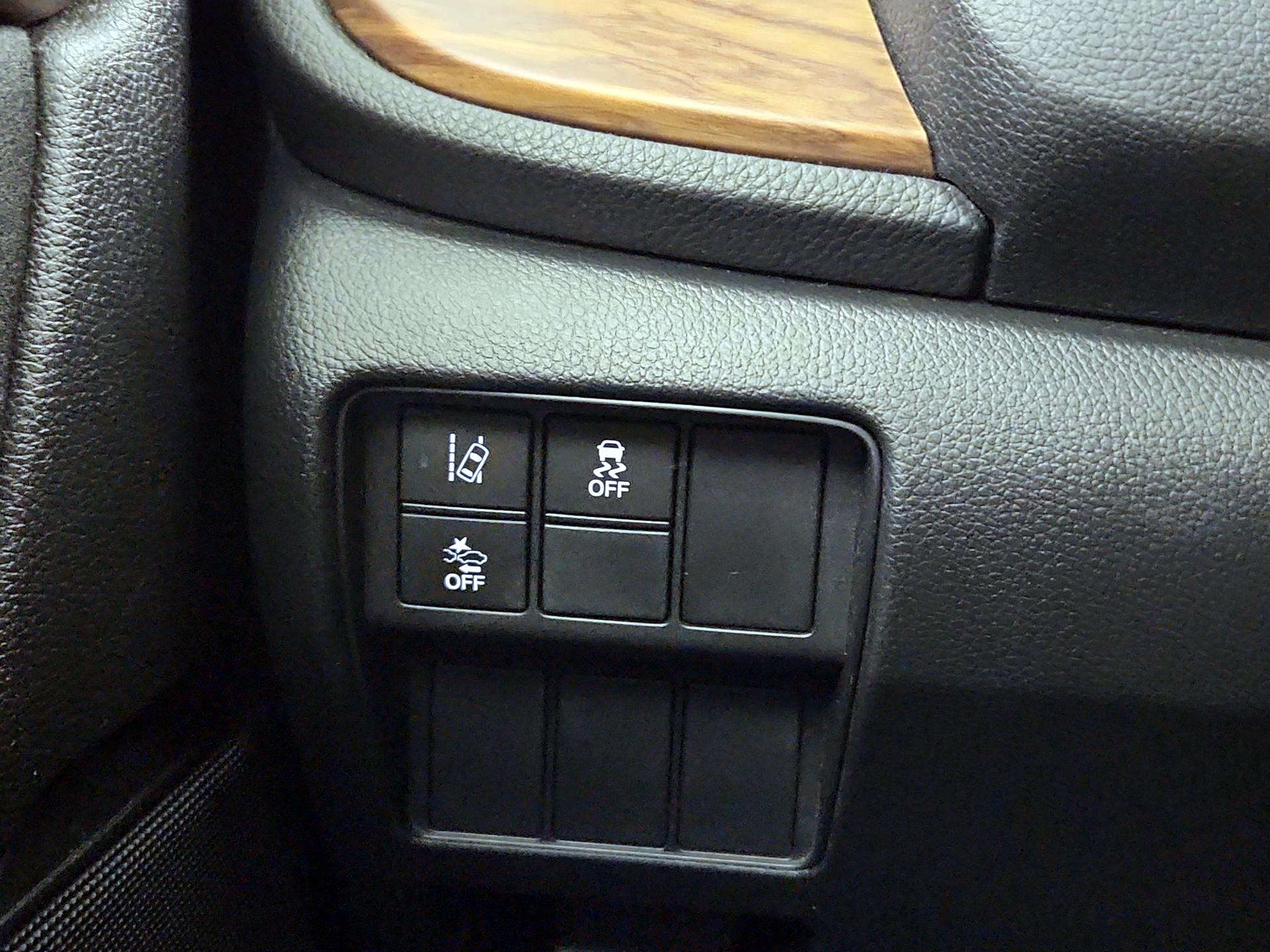 Thumbnail: 2017 Honda CR-V - 13