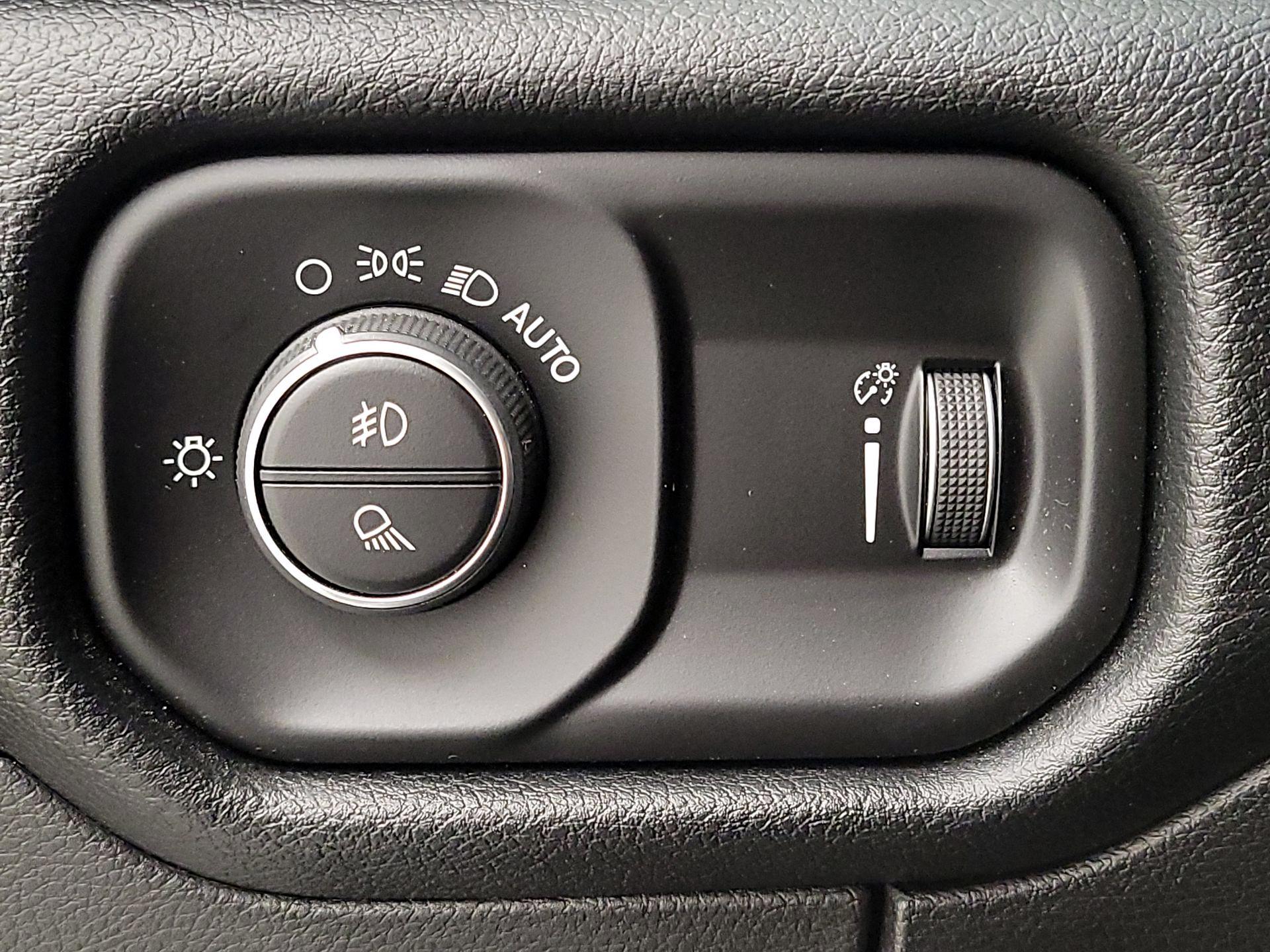 Thumbnail: 2020 RAM 1500 - 13