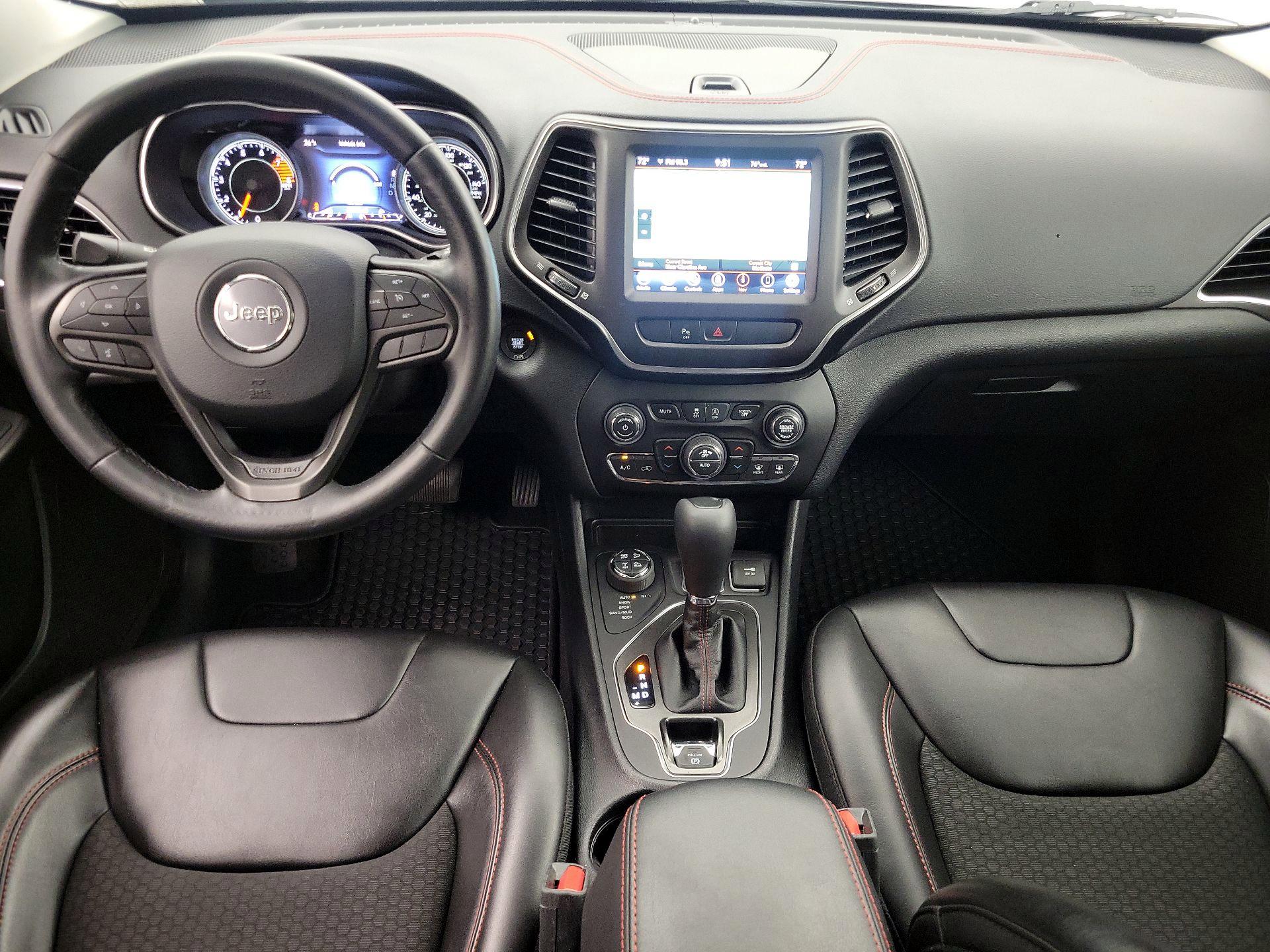 Thumbnail: 2020 Jeep Cherokee - 9