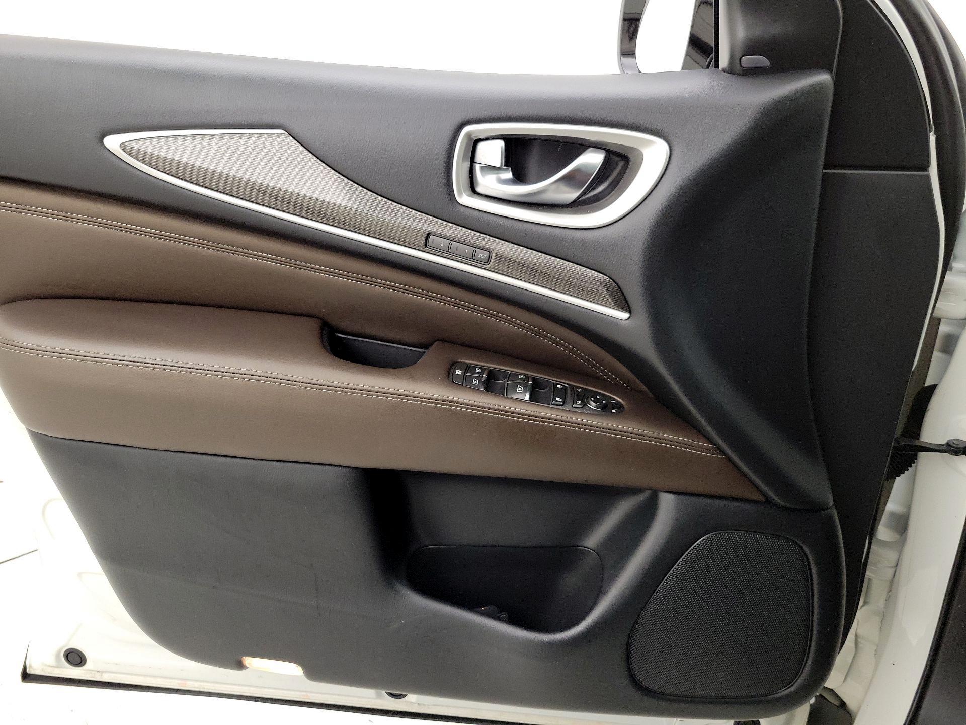 Thumbnail: 2019 INFINITI QX60 - 12