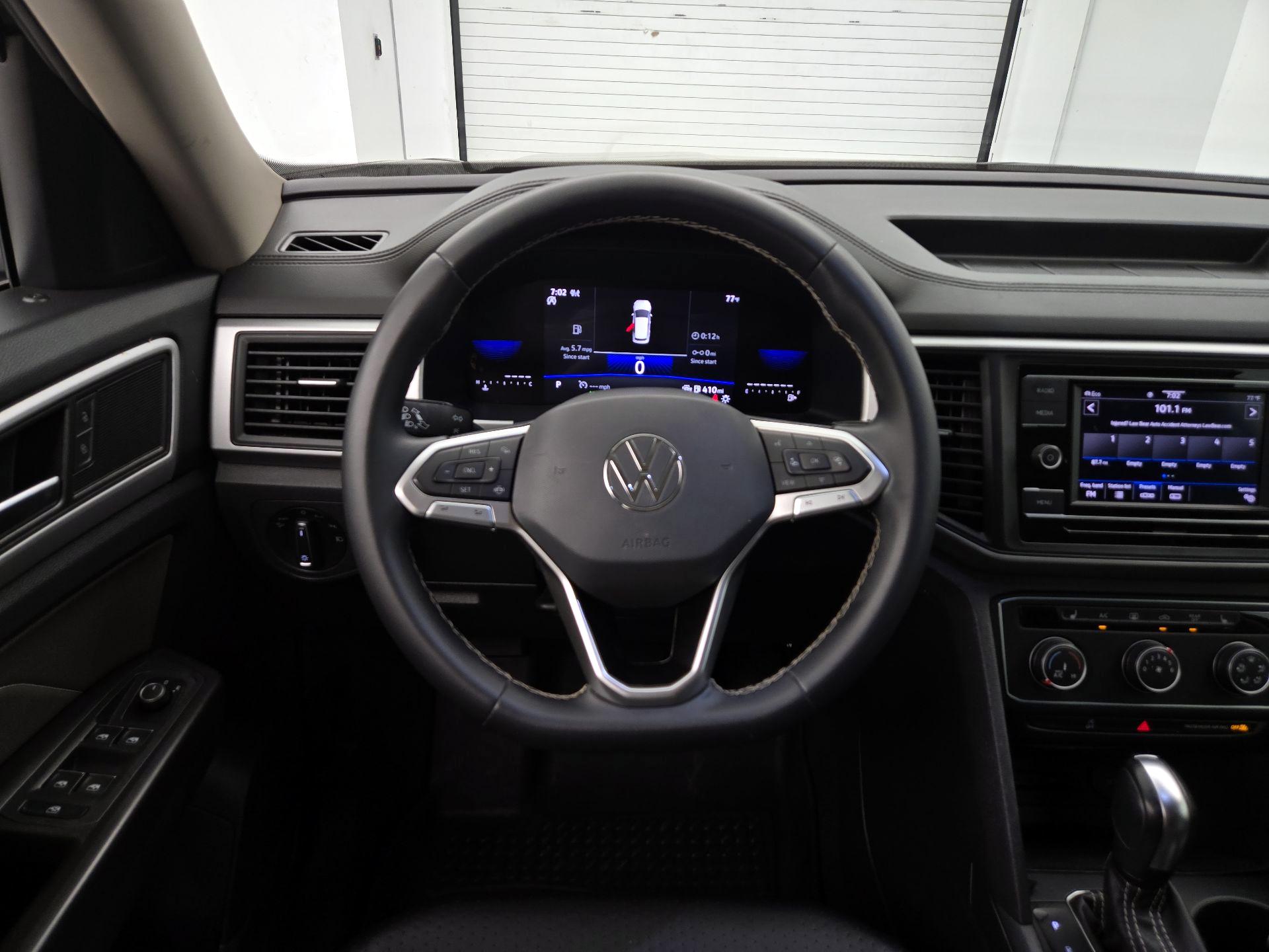 Thumbnail: 2023 Volkswagen Atlas - 10