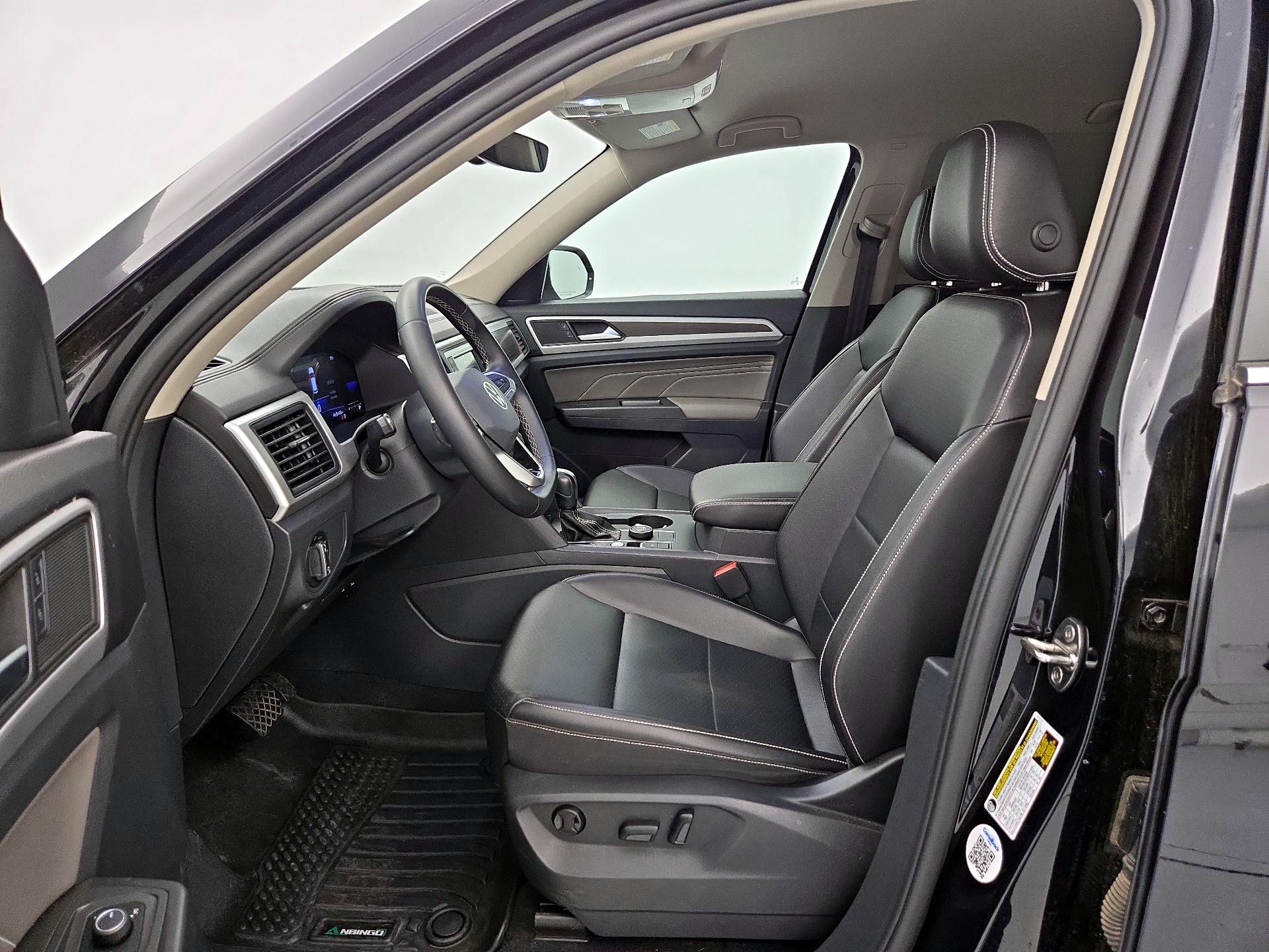 Thumbnail: 2023 Volkswagen Atlas - 11