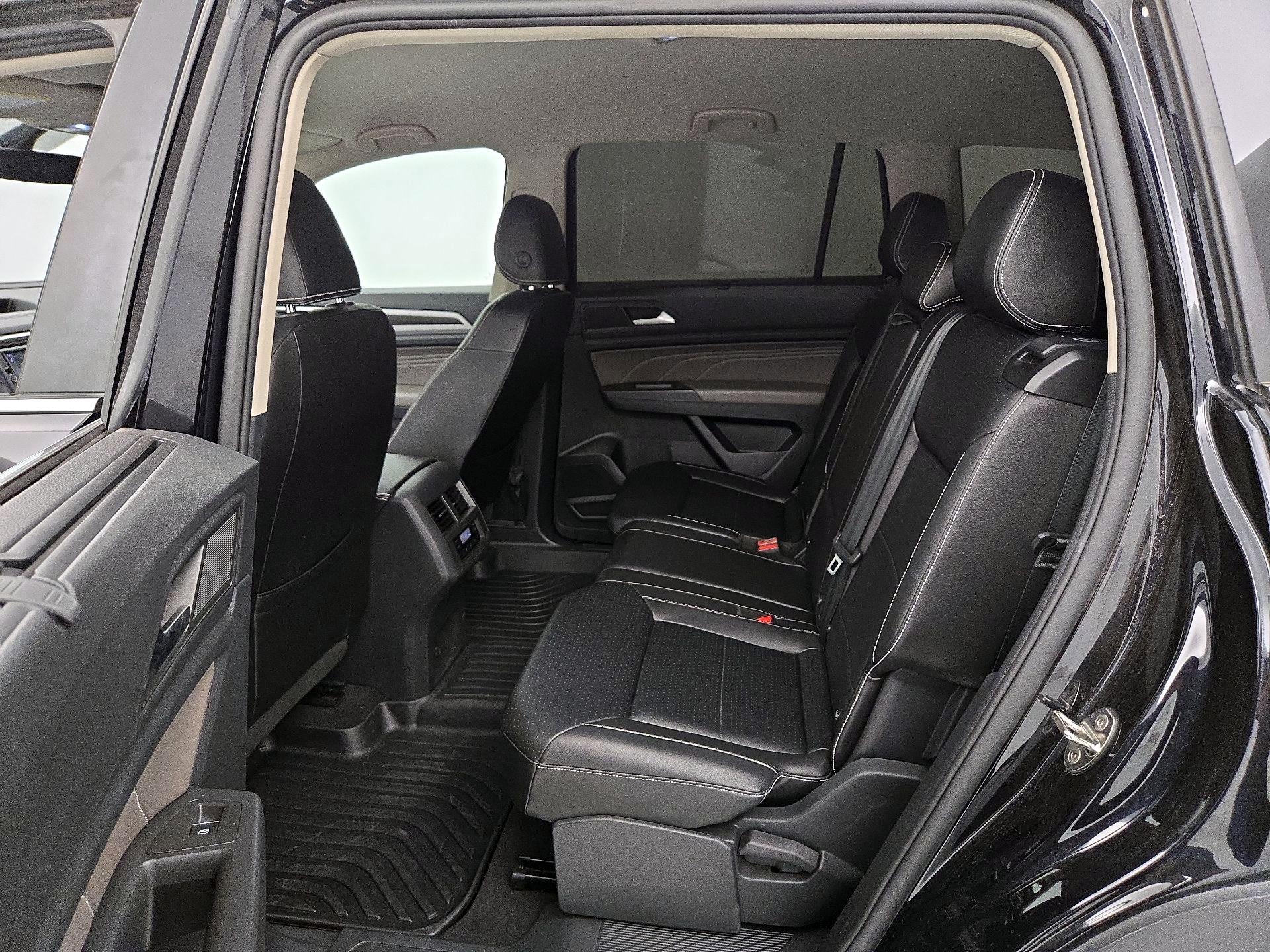Thumbnail: 2023 Volkswagen Atlas - 19