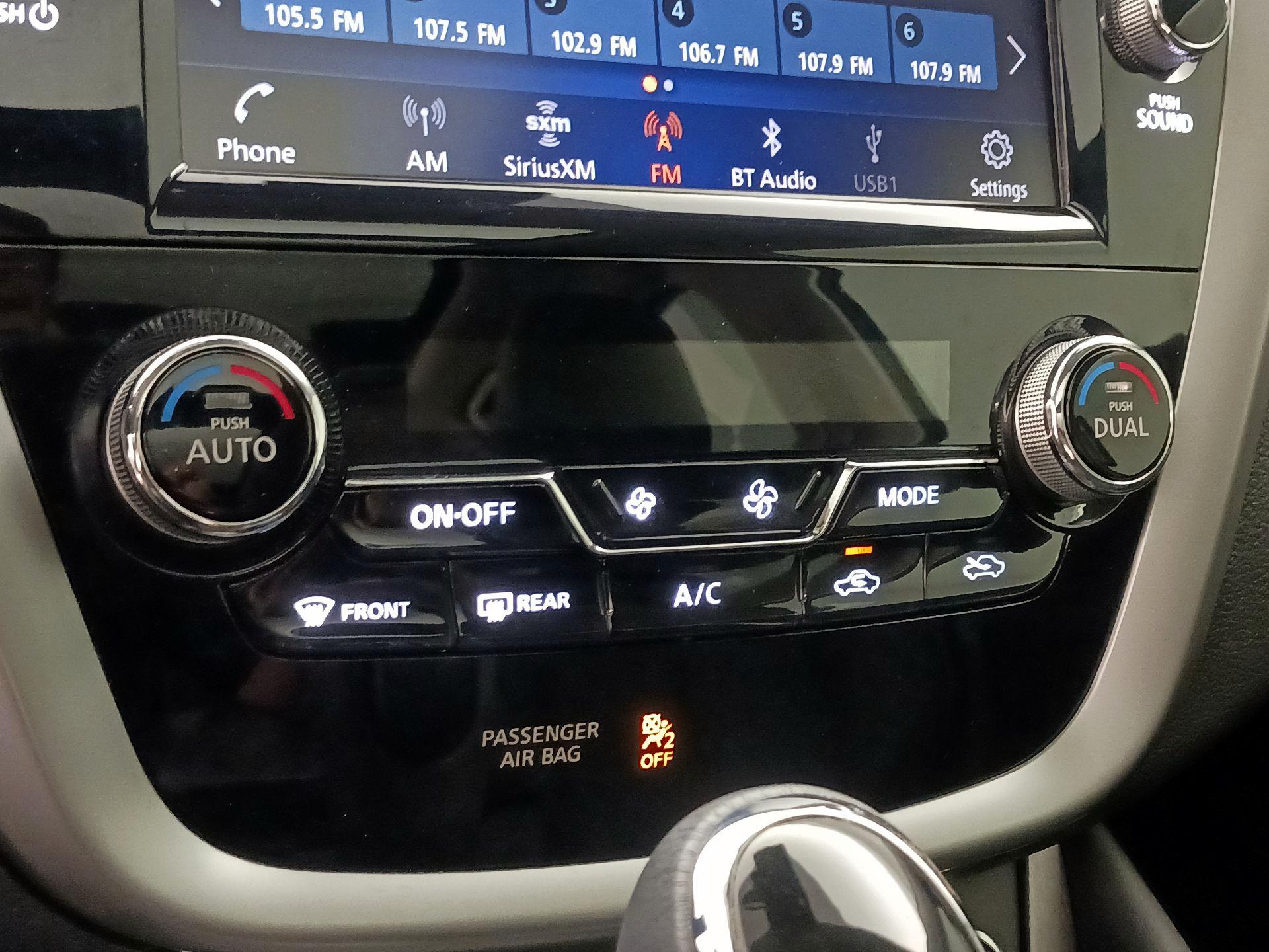 Thumbnail: 2020 Nissan Murano - 17