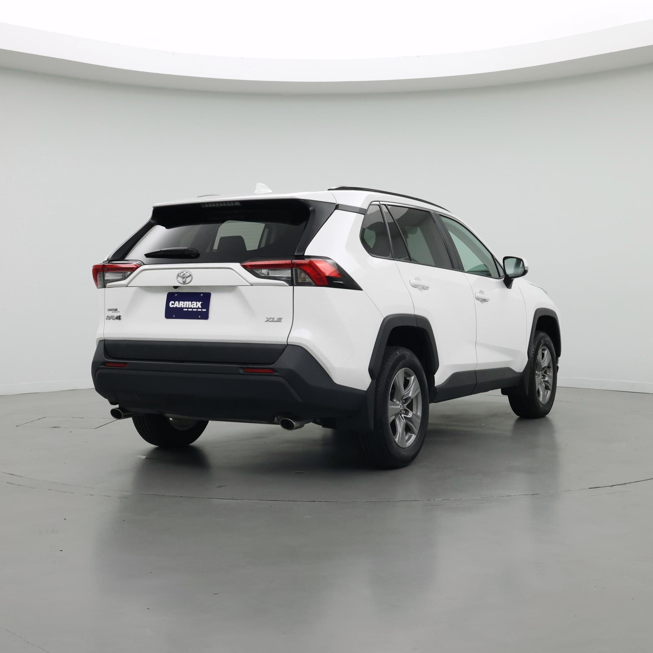 Thumbnail: 2024 Toyota RAV4 - 8