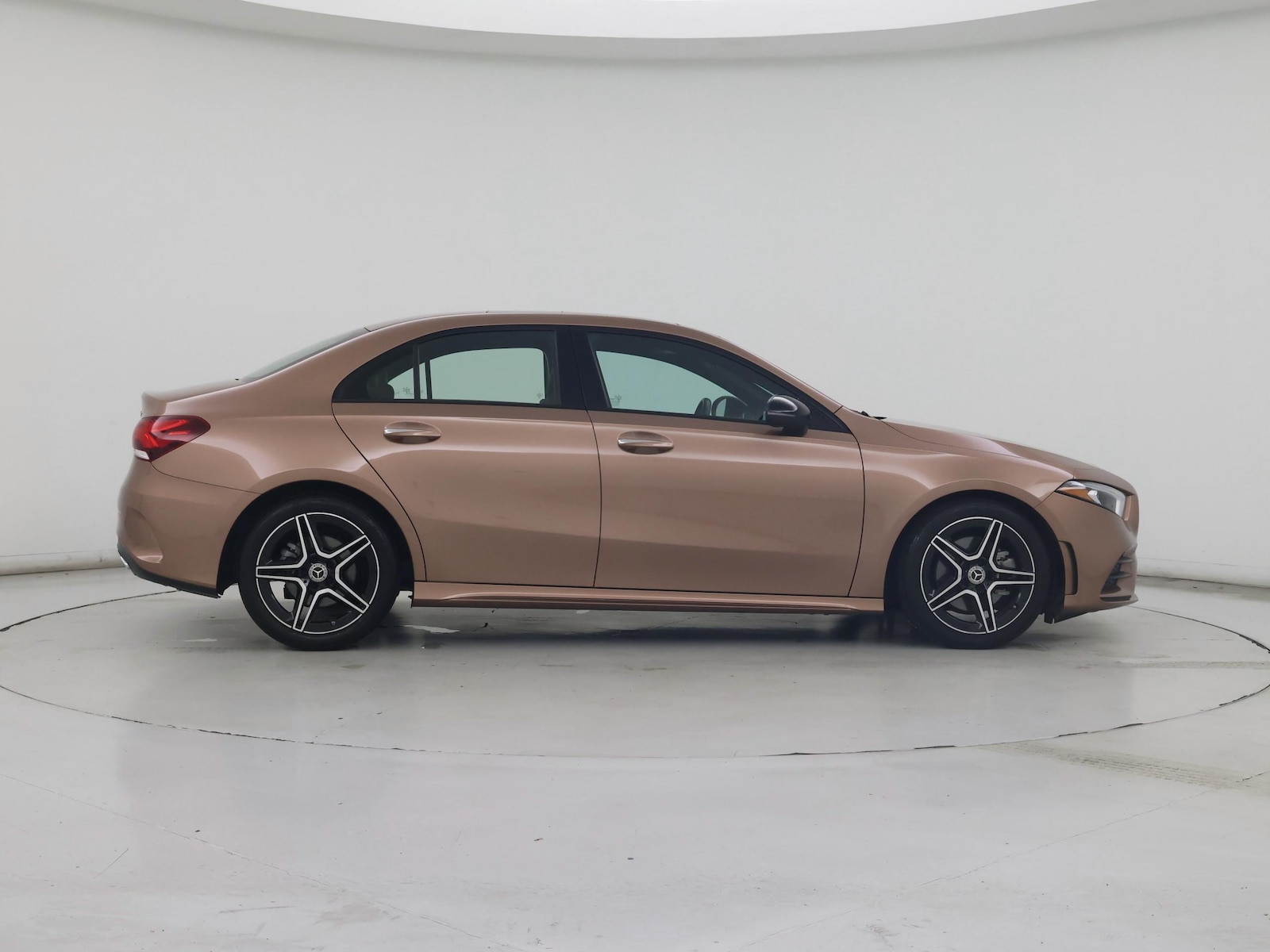 2022 Mercedes-Benz A-Class A220 - Photo 8
