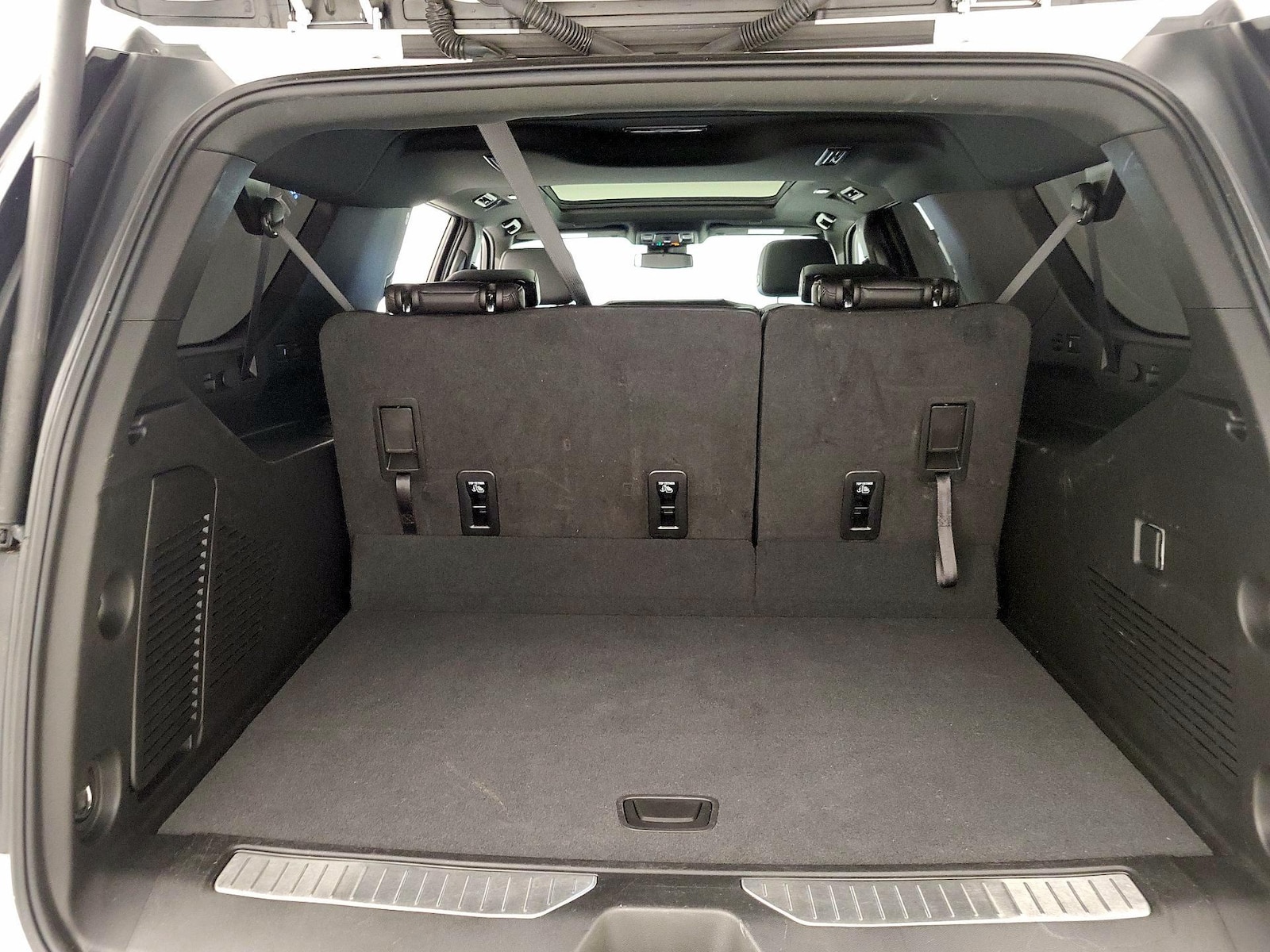2023 Chevrolet Suburban Z71 - Photo 23
