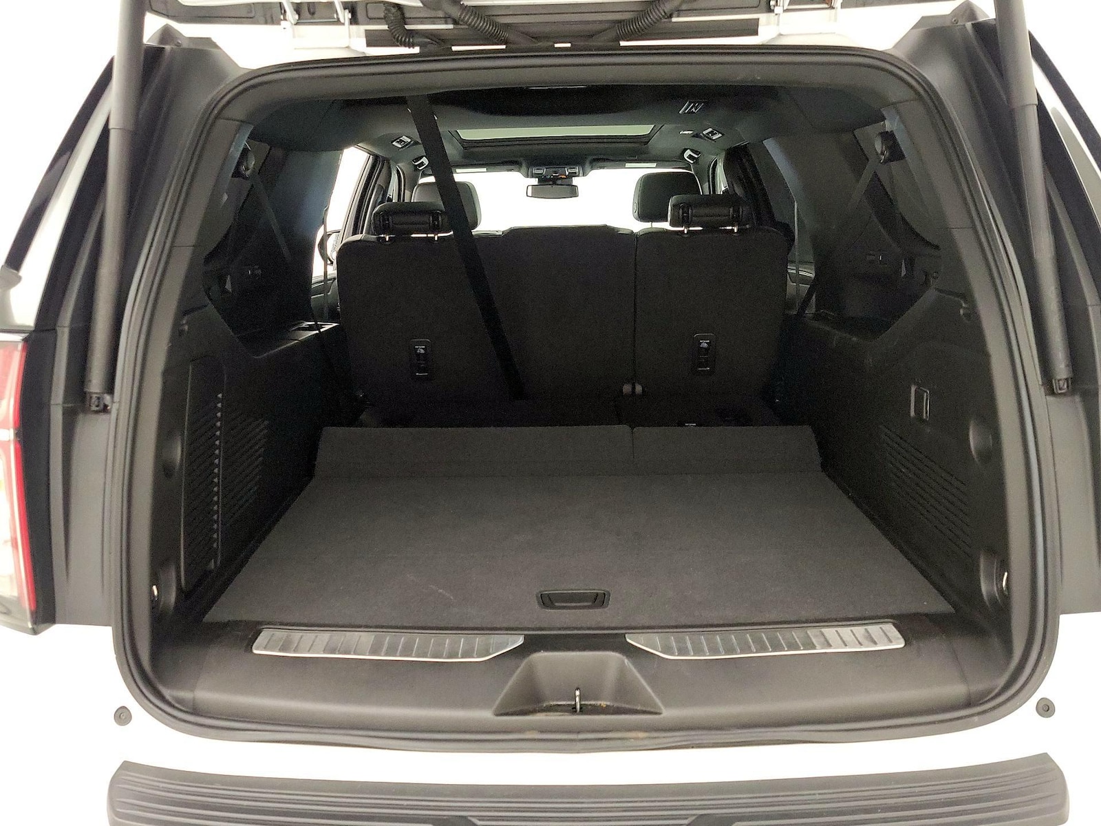 2023 Chevrolet Suburban Z71 - Photo 24