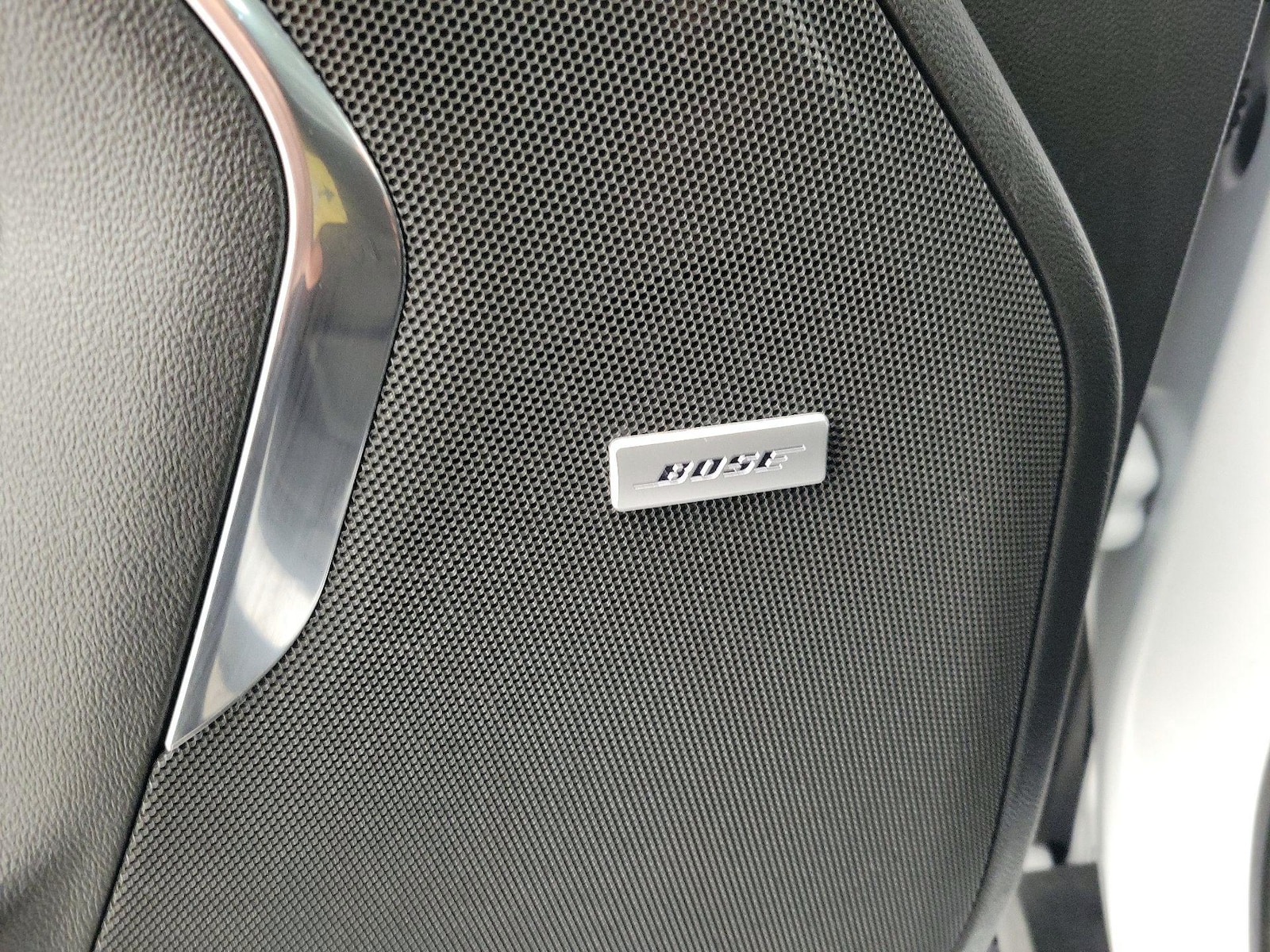 2023 Chevrolet Suburban Z71 - Photo 26