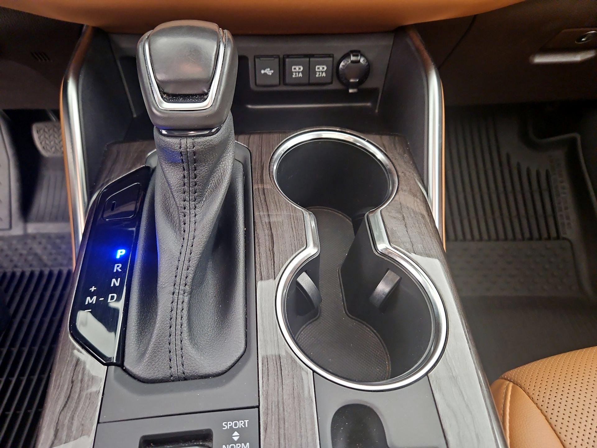 Thumbnail: 2021 Toyota Highlander - 18