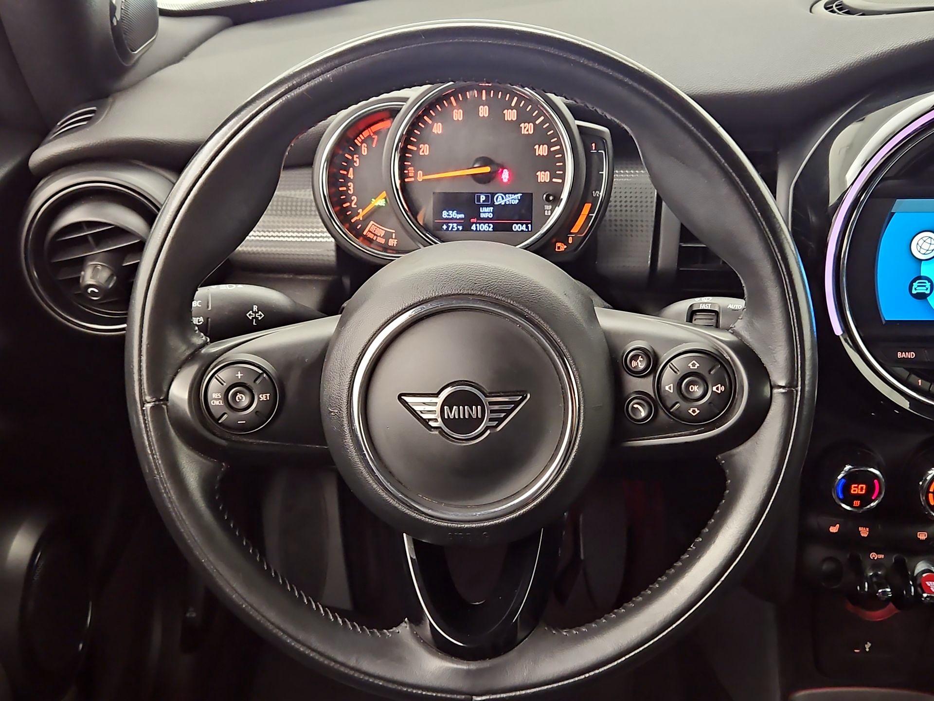 Thumbnail: 2020 MINI Cooper - 10