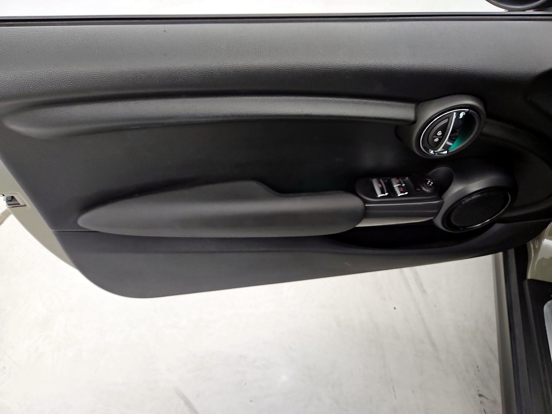 Thumbnail: 2020 MINI Cooper - 12
