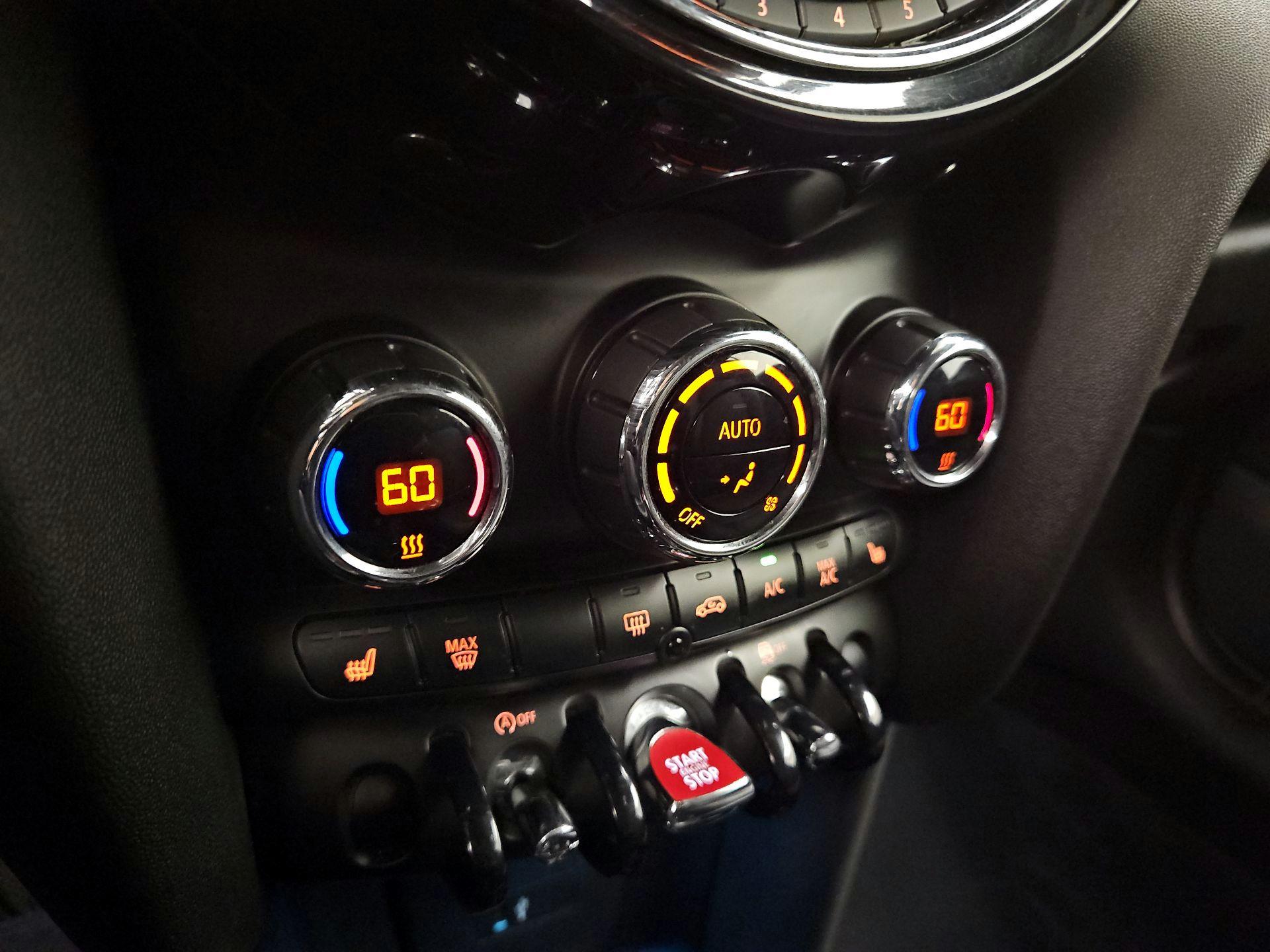 Thumbnail: 2020 MINI Cooper - 16