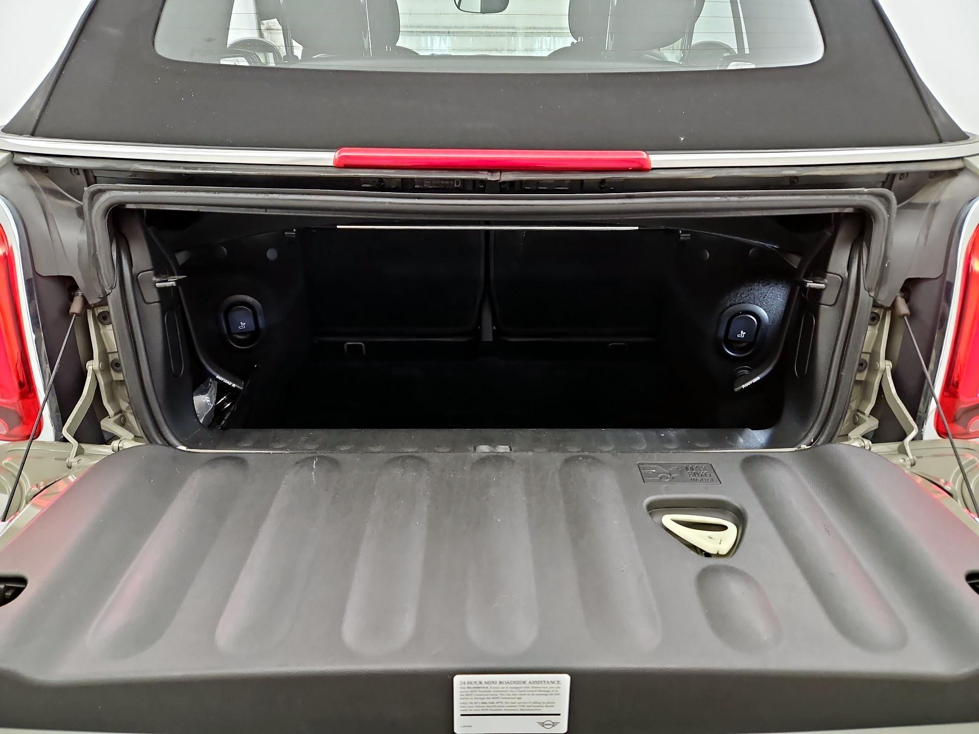 Thumbnail: 2020 MINI Cooper - 20