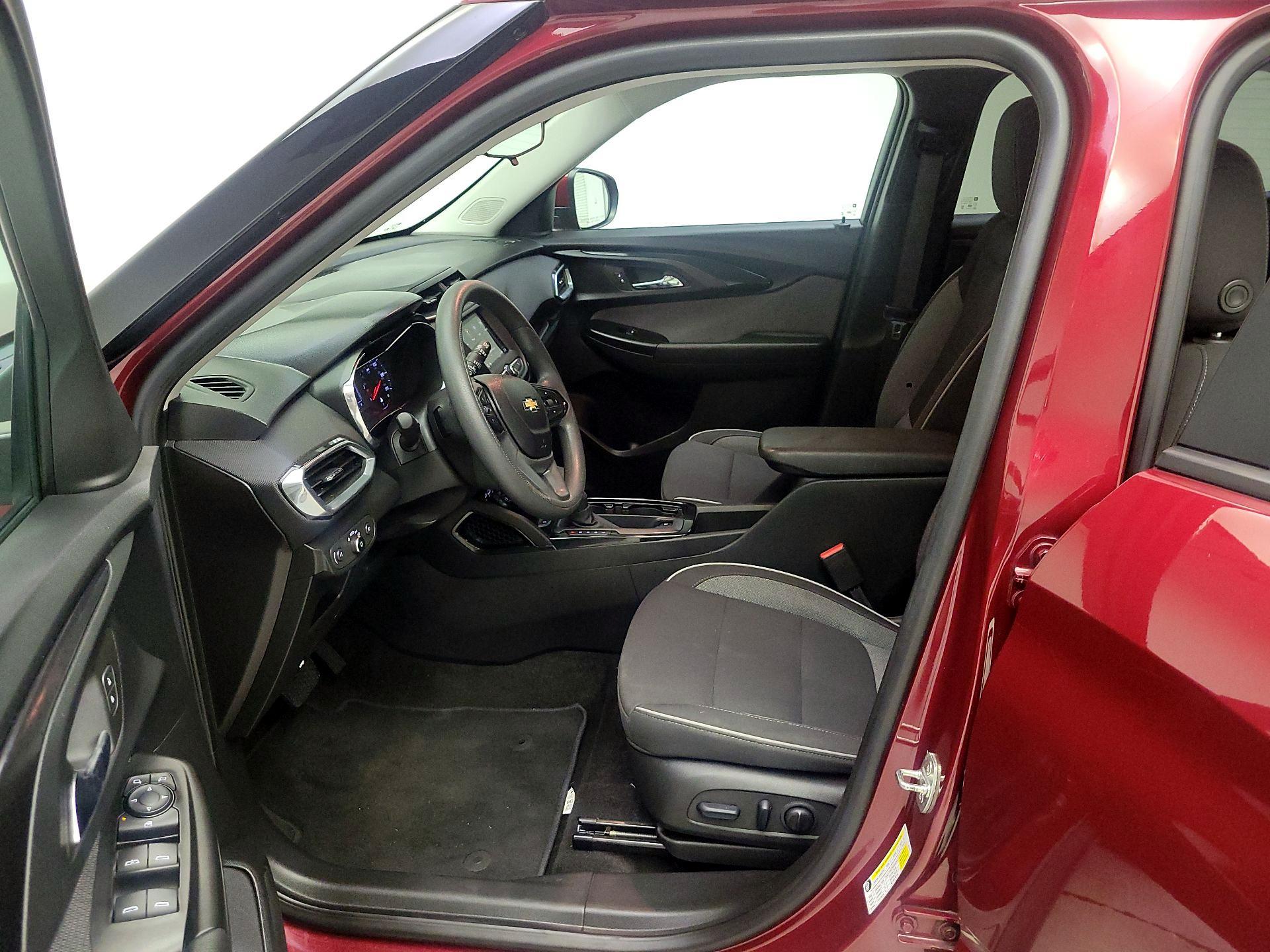 Thumbnail: 2023 Chevrolet TrailBlazer - 11