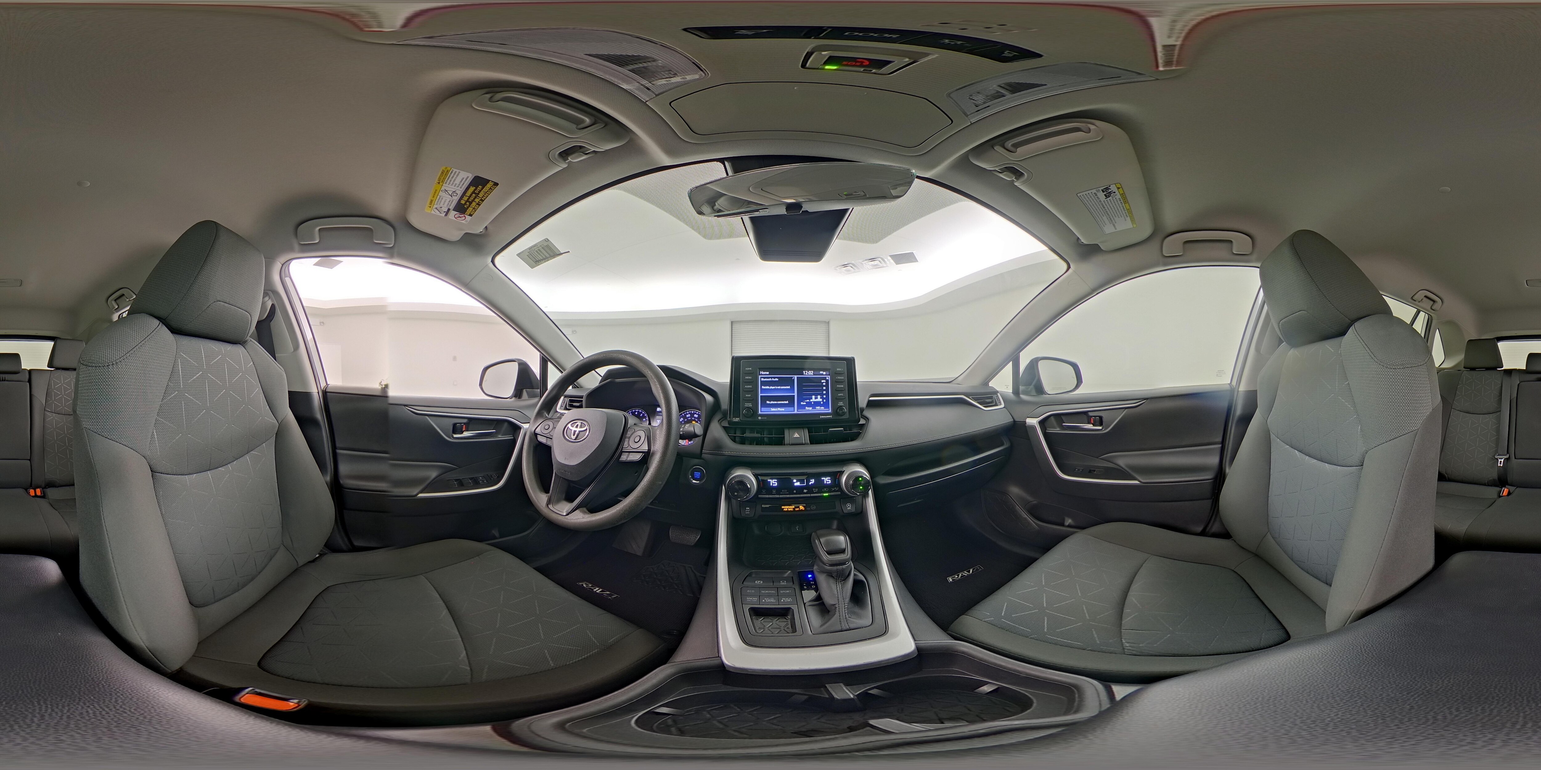2022 Toyota RAV4 XLE - Photo 24