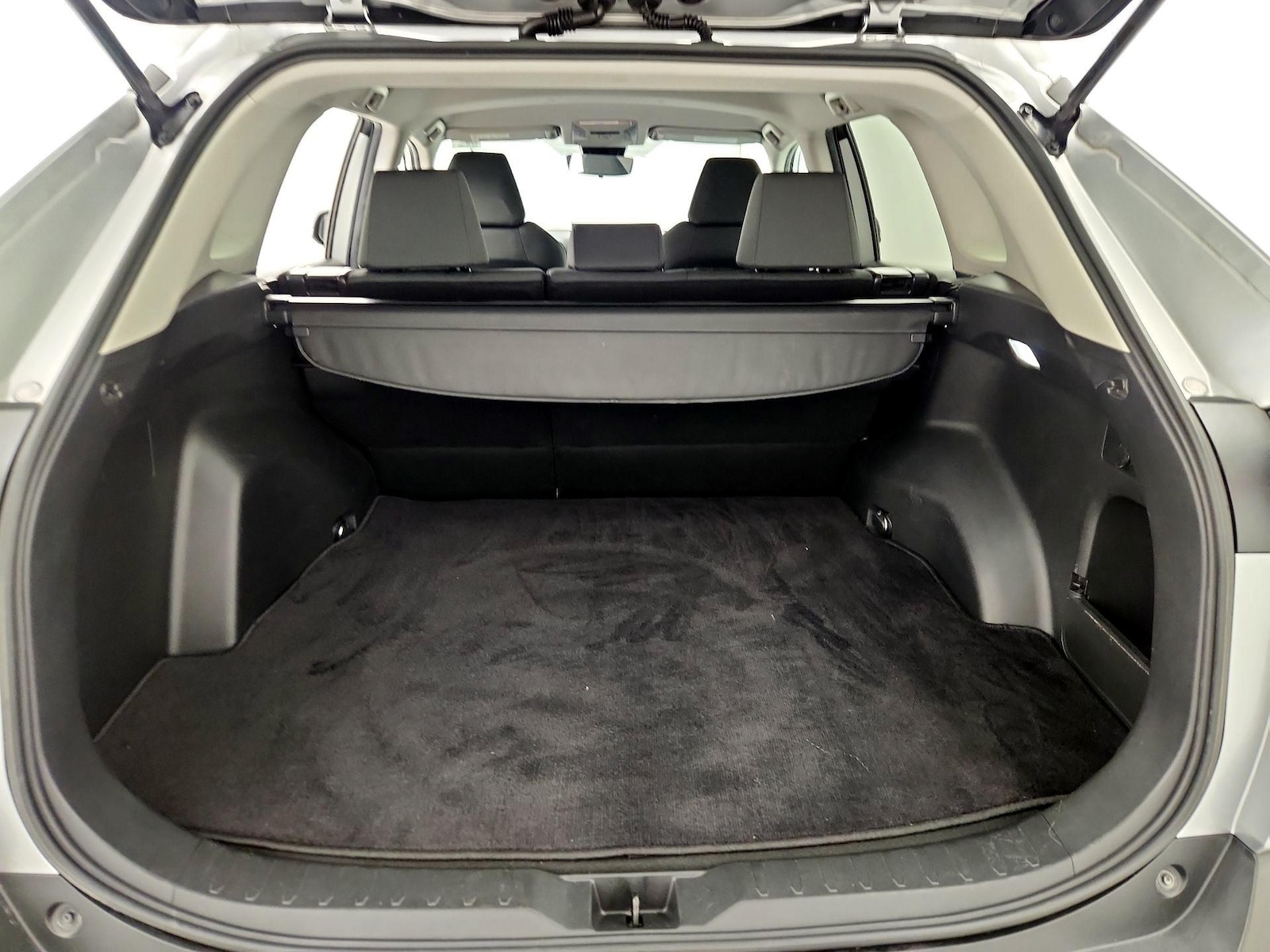 2022 Toyota RAV4 XLE - Photo 21