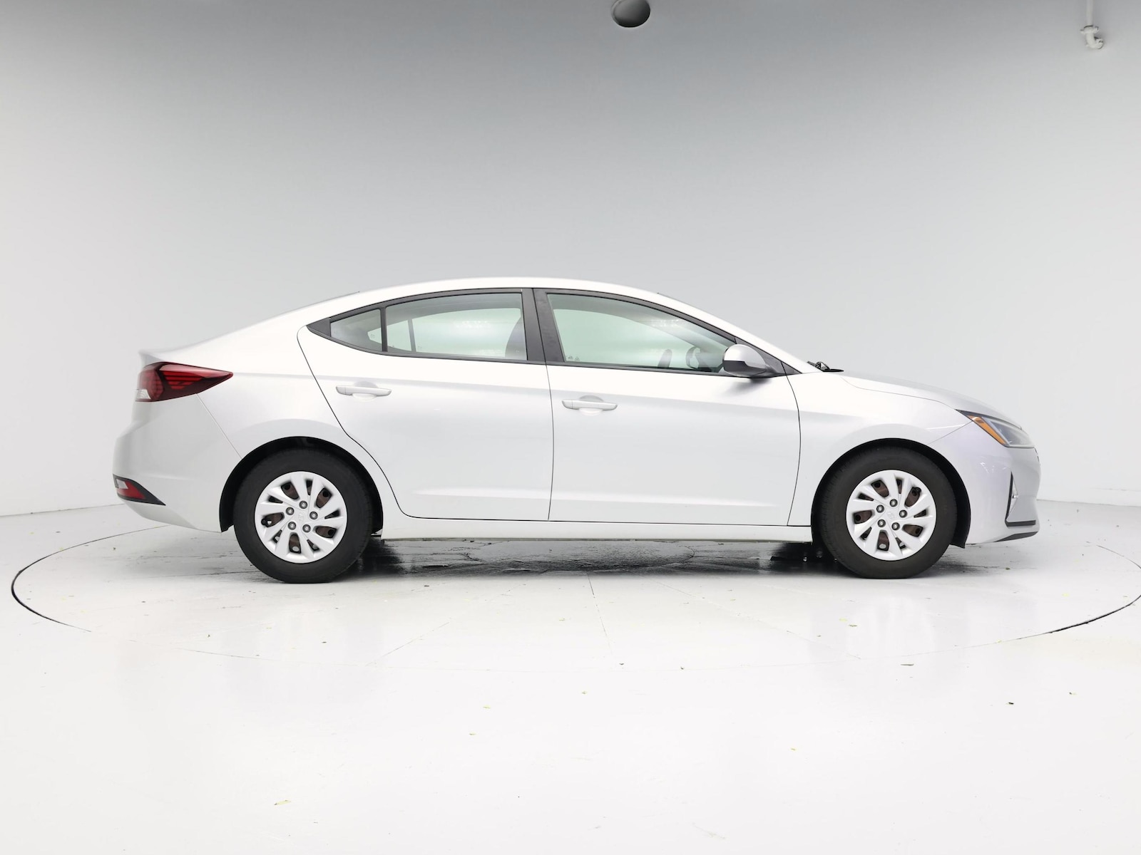 2020 Hyundai Elantra SE - Photo 8