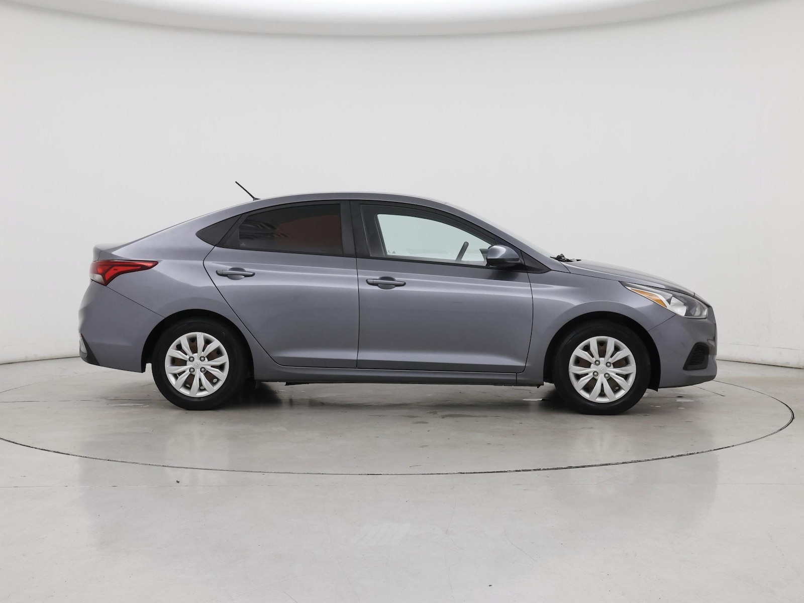 2018 Hyundai Accent SE - Photo 8