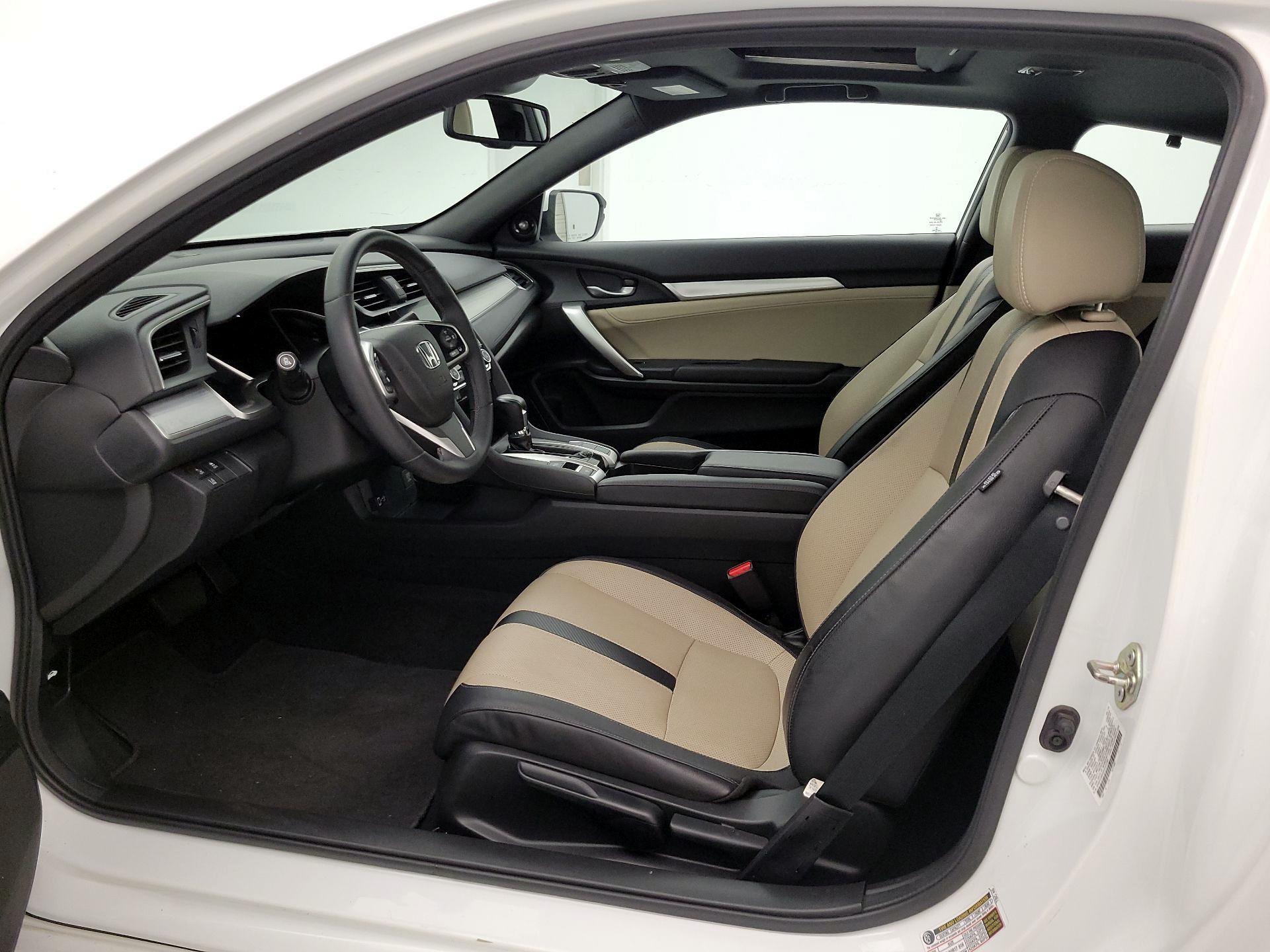Thumbnail: 2016 Honda Civic - 11