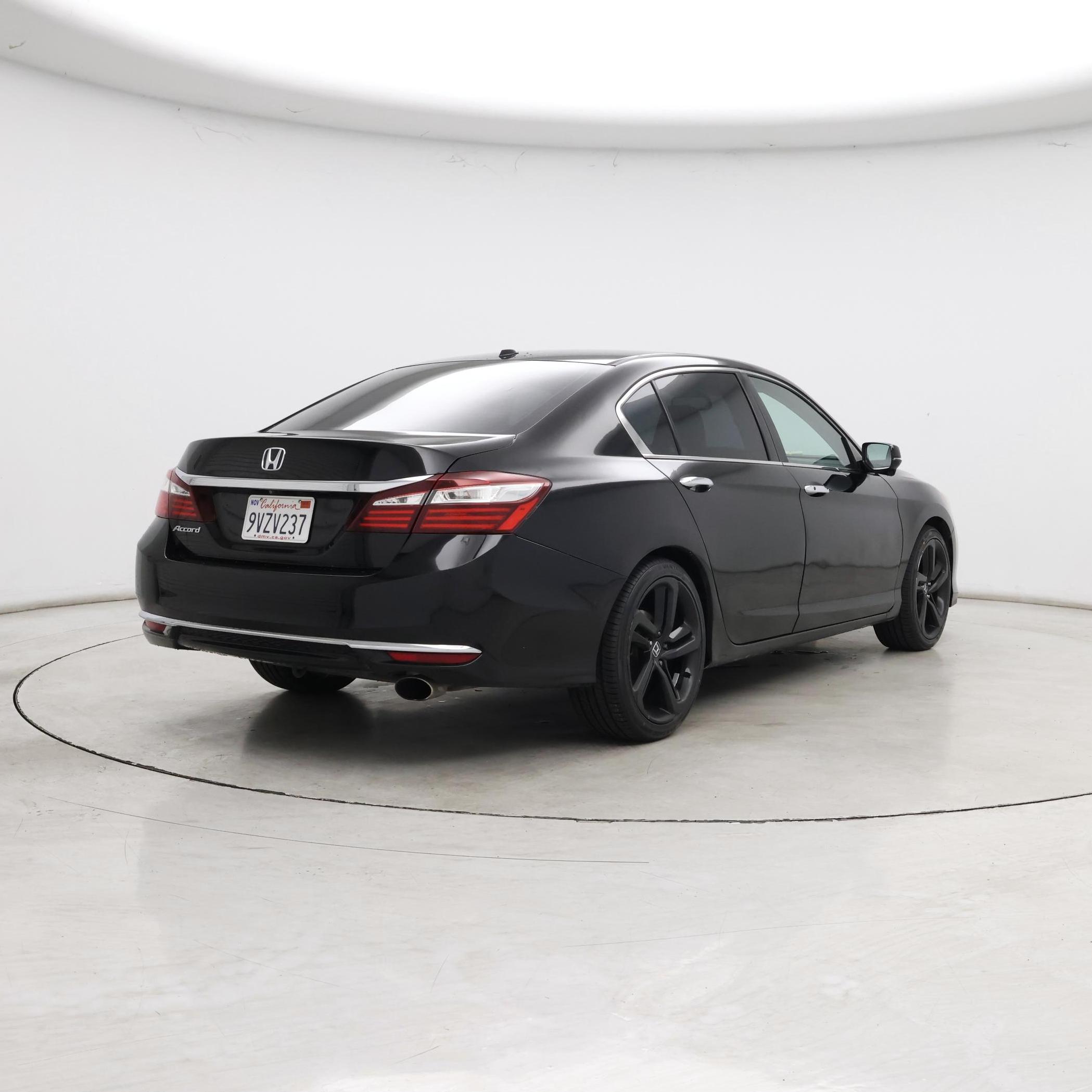 Thumbnail: 2017 Honda Accord - 8