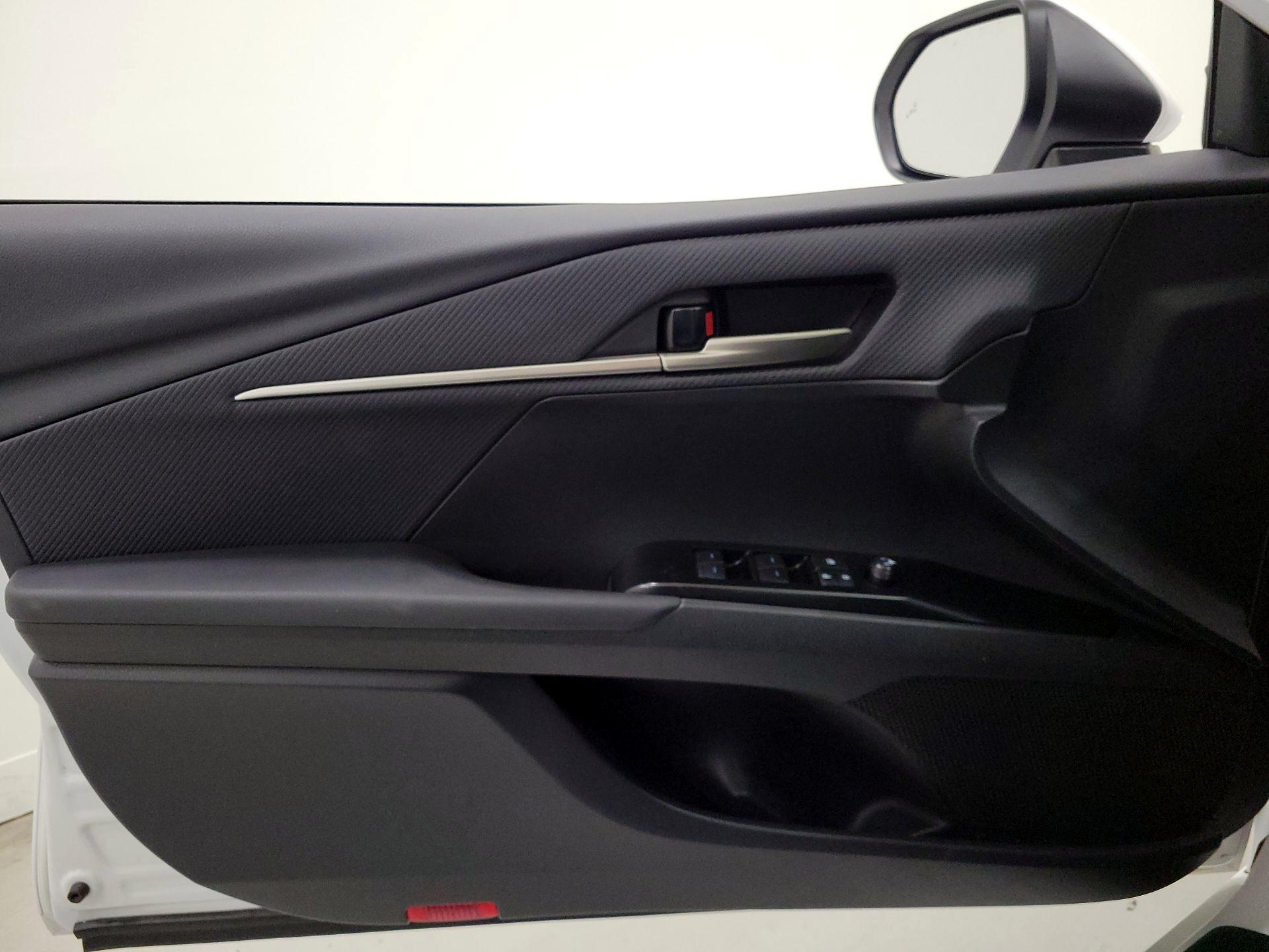 Thumbnail: 2025 Toyota Camry - 12