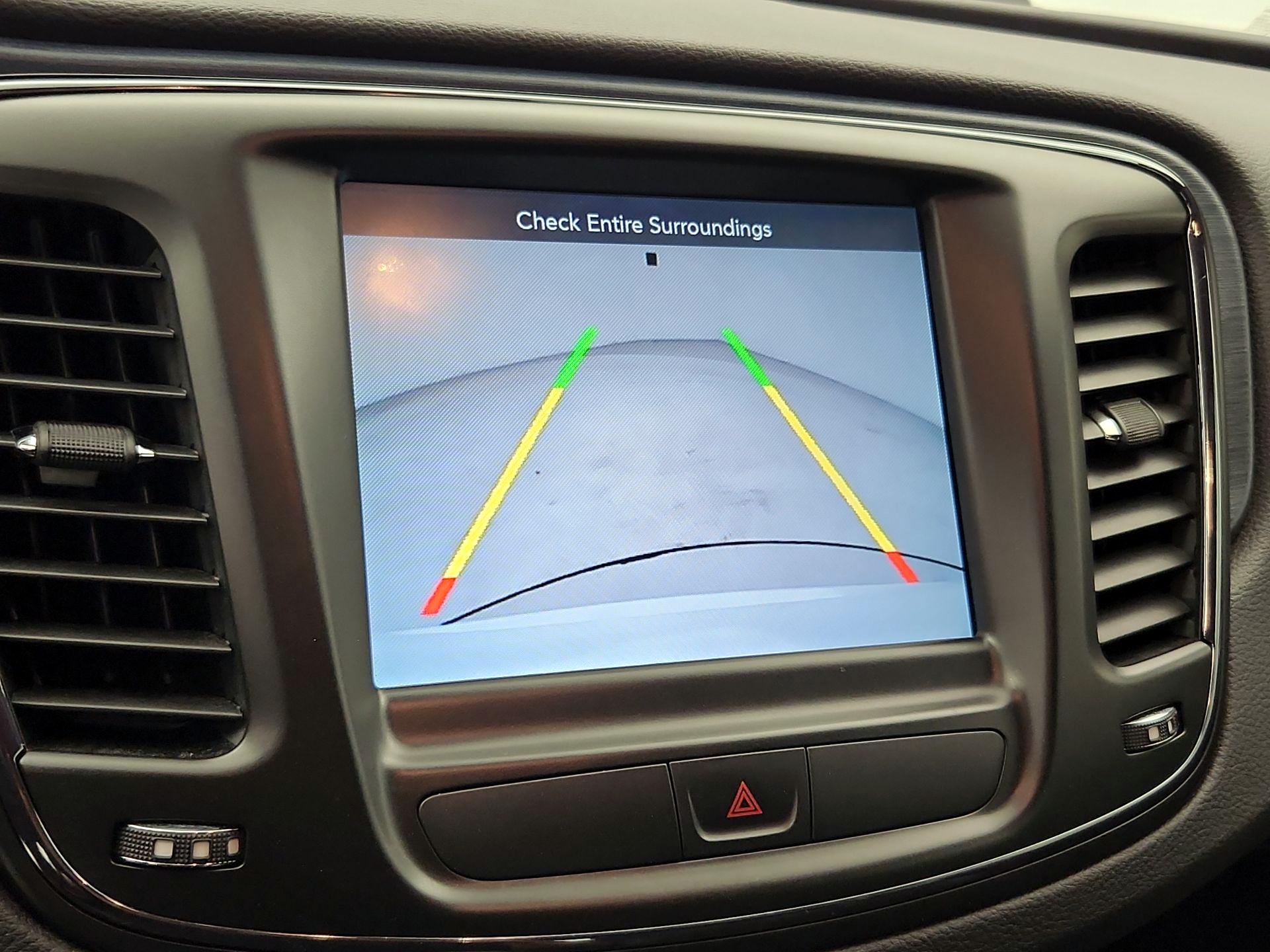 Thumbnail: 2016 Chrysler 200 - 14