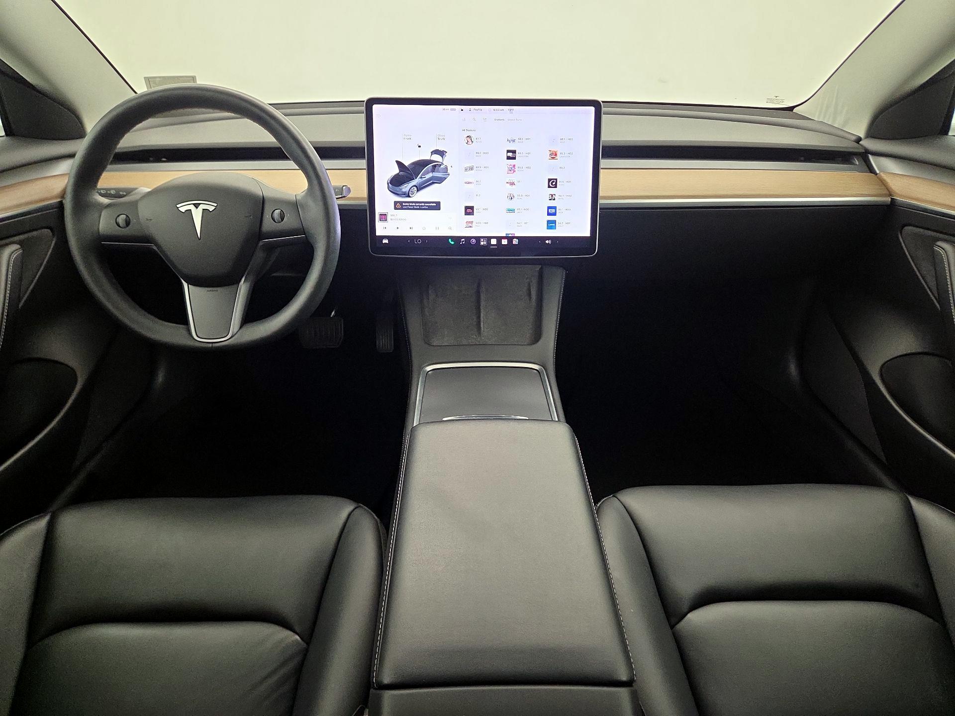 Thumbnail: 2022 Tesla Model 3 - 9