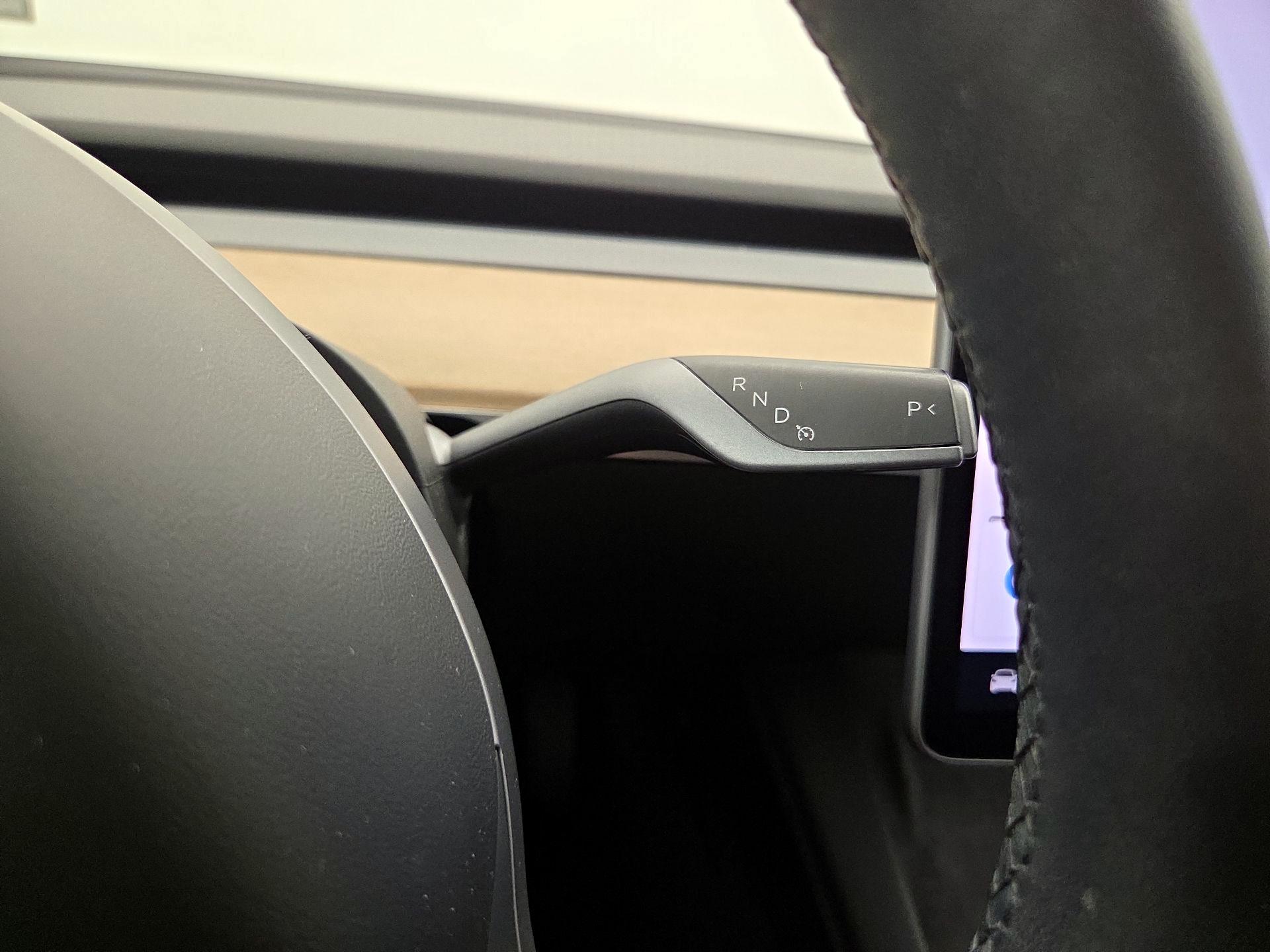 Thumbnail: 2022 Tesla Model 3 - 17