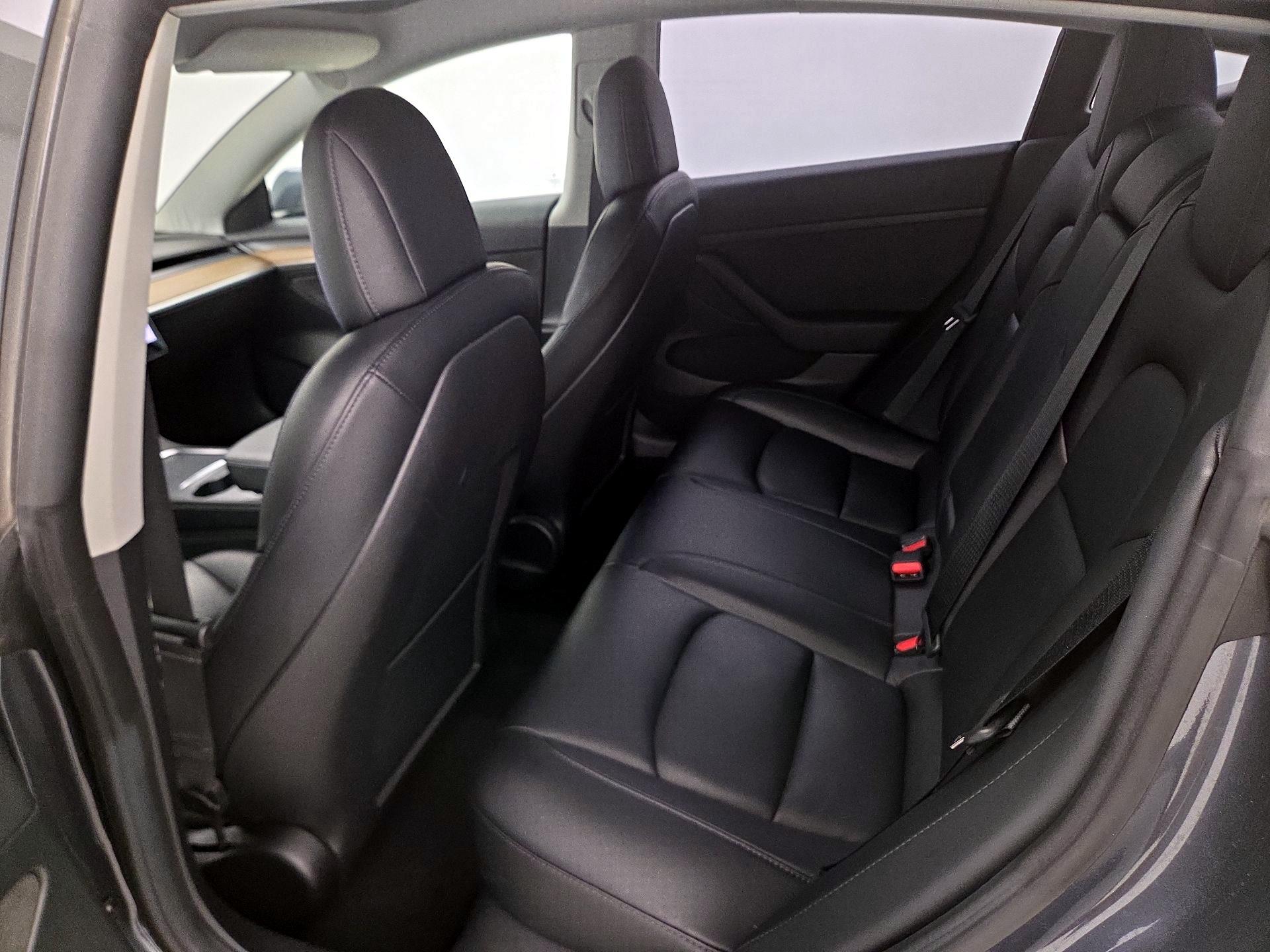 Thumbnail: 2022 Tesla Model 3 - 18