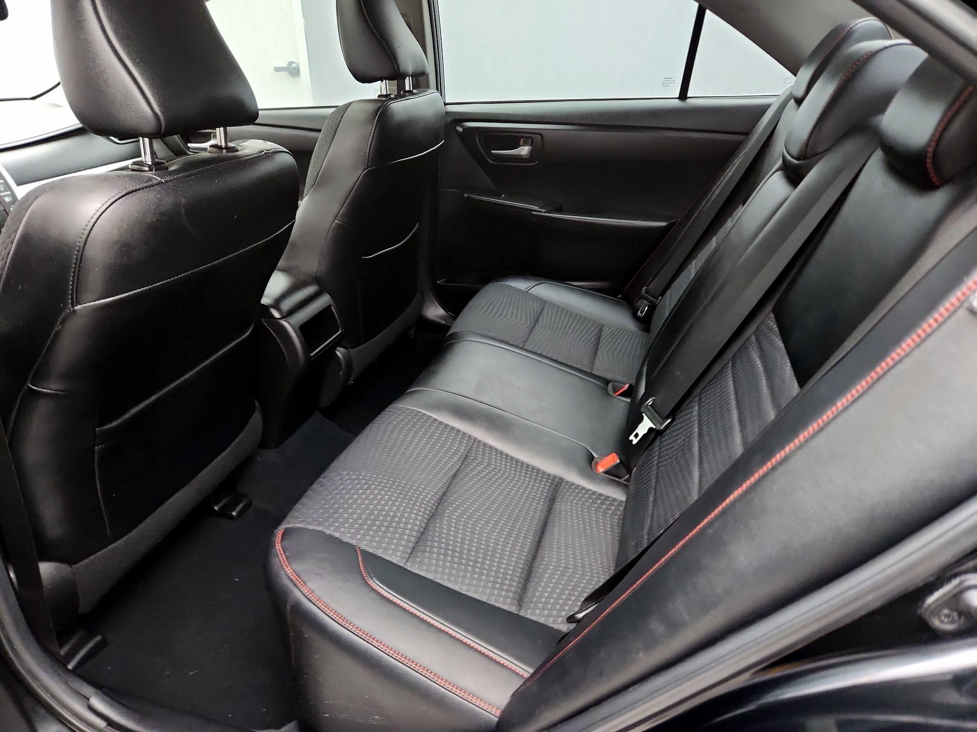 Thumbnail: 2015 Toyota Camry - 19