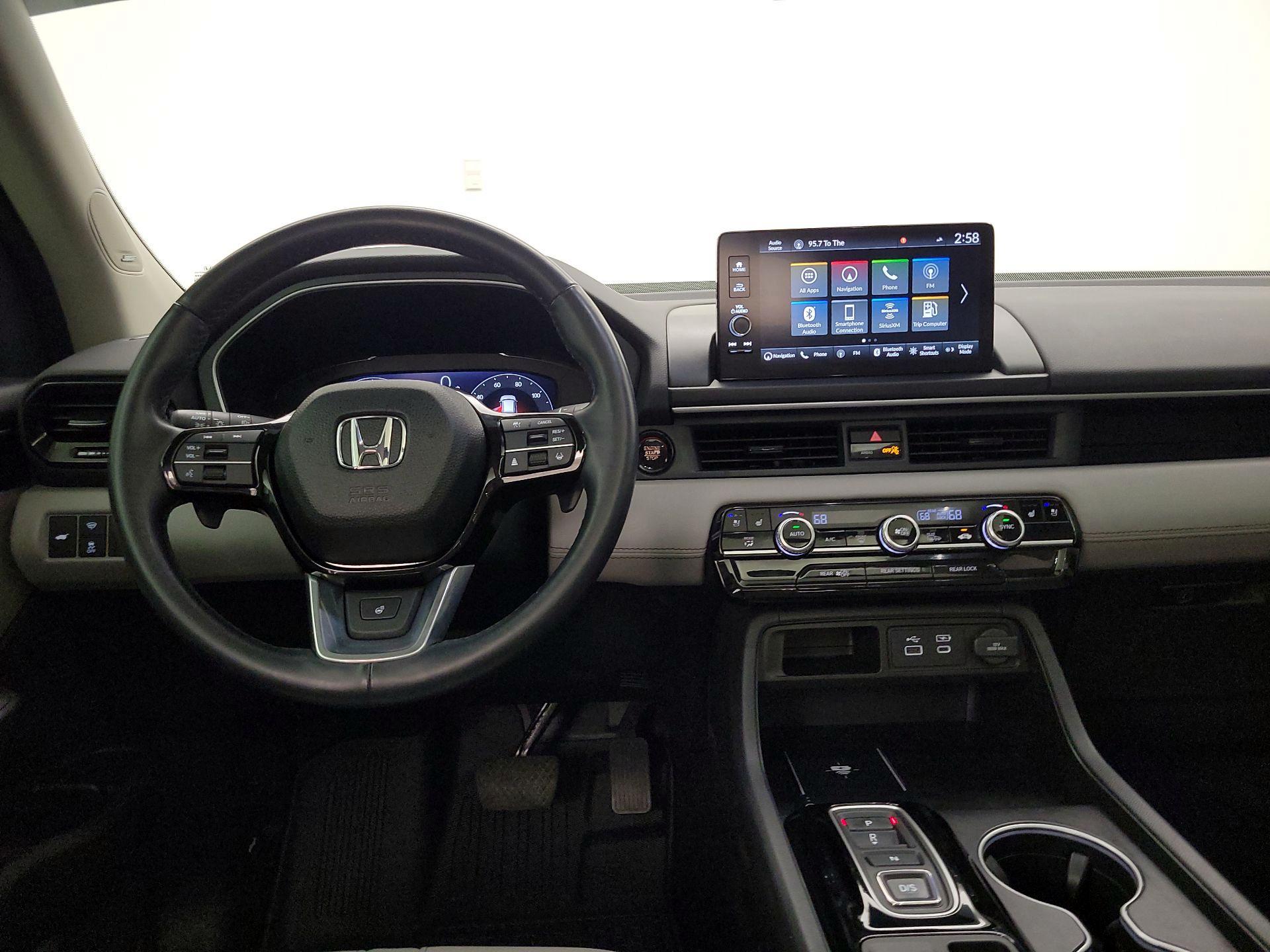 Thumbnail: 2023 Honda Pilot - 9