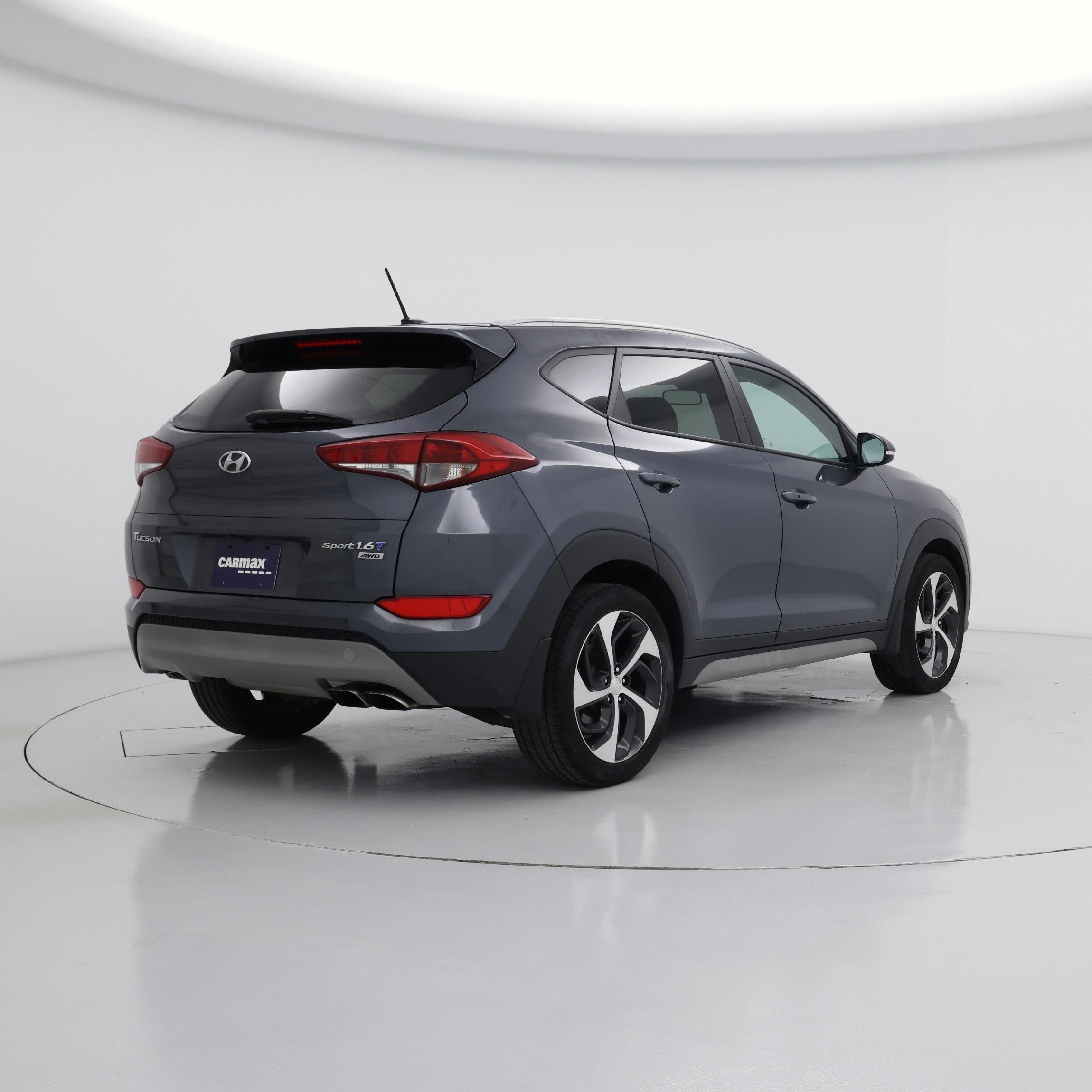 Thumbnail: 2017 Hyundai Tucson - 8
