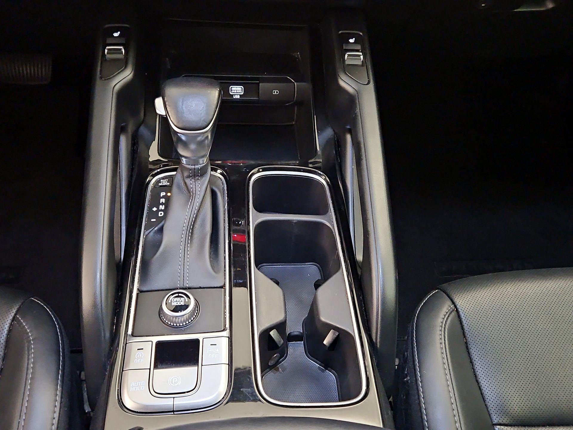 Thumbnail: 2020 Kia Telluride - 15