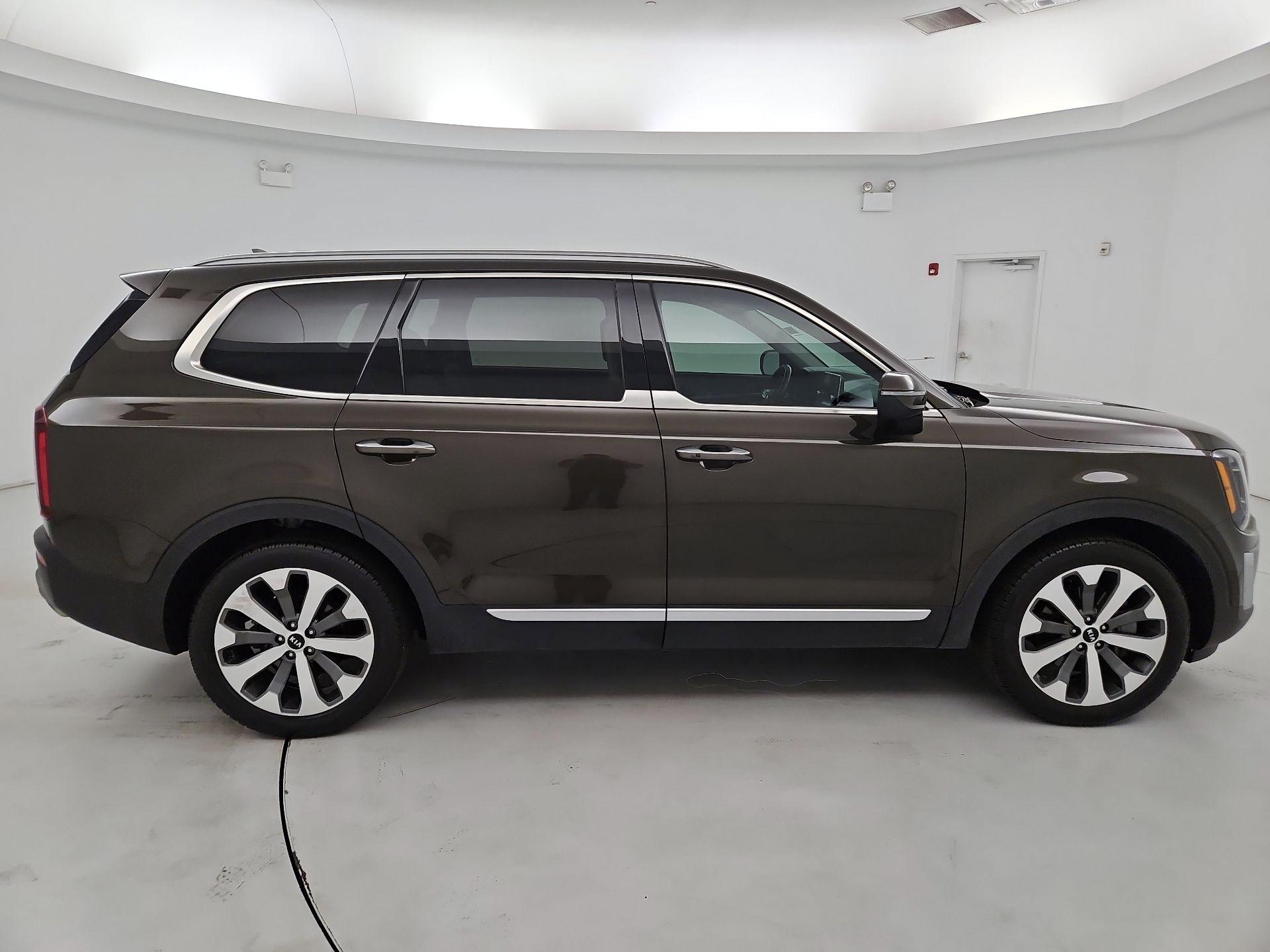 Thumbnail: 2020 Kia Telluride - 4