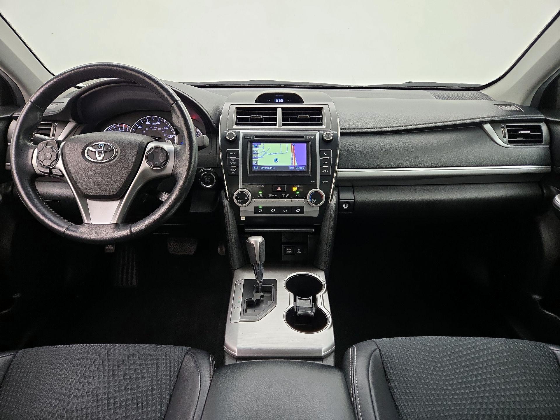 Thumbnail: 2014 Toyota Camry - 9