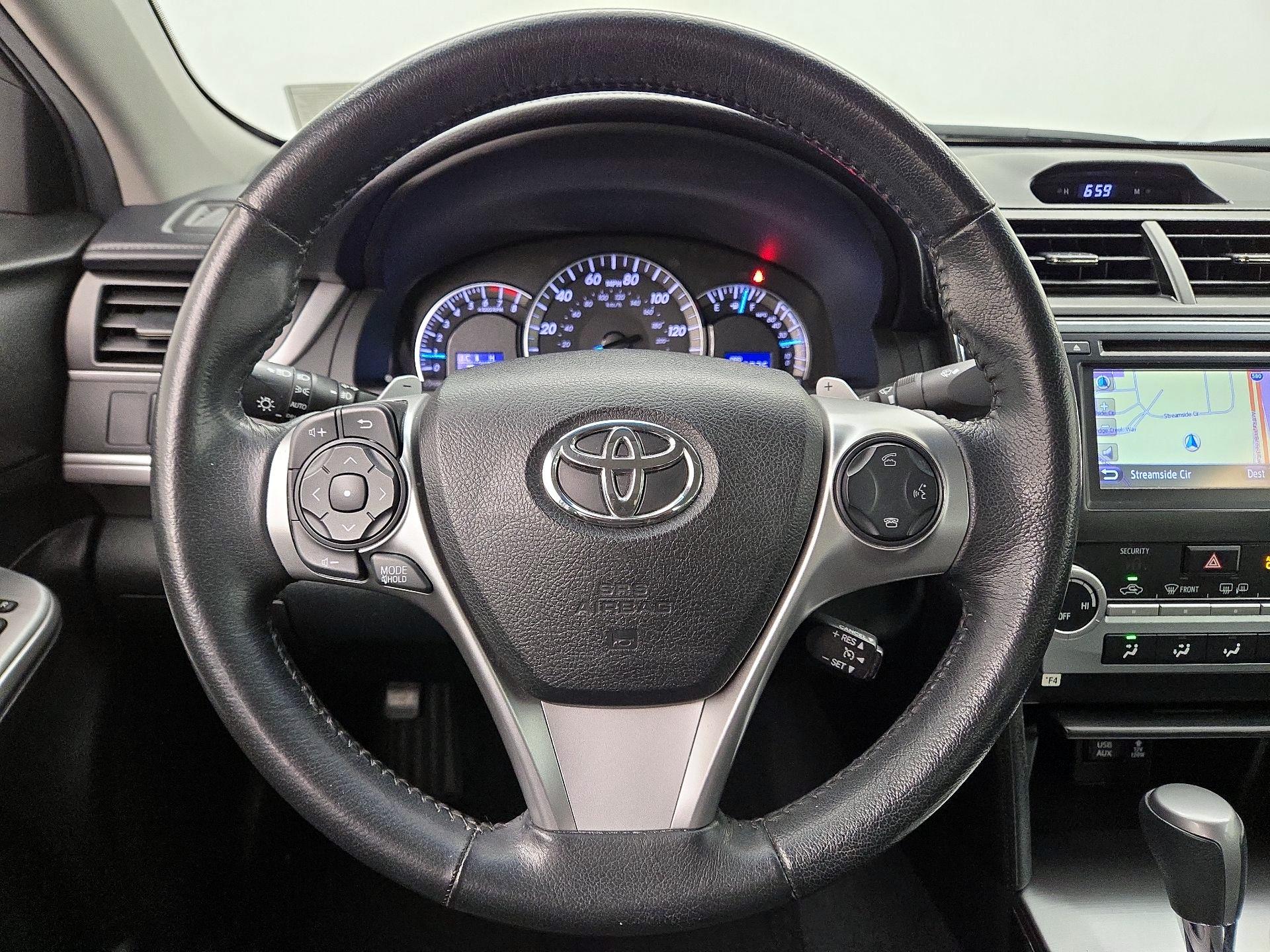 Thumbnail: 2014 Toyota Camry - 10
