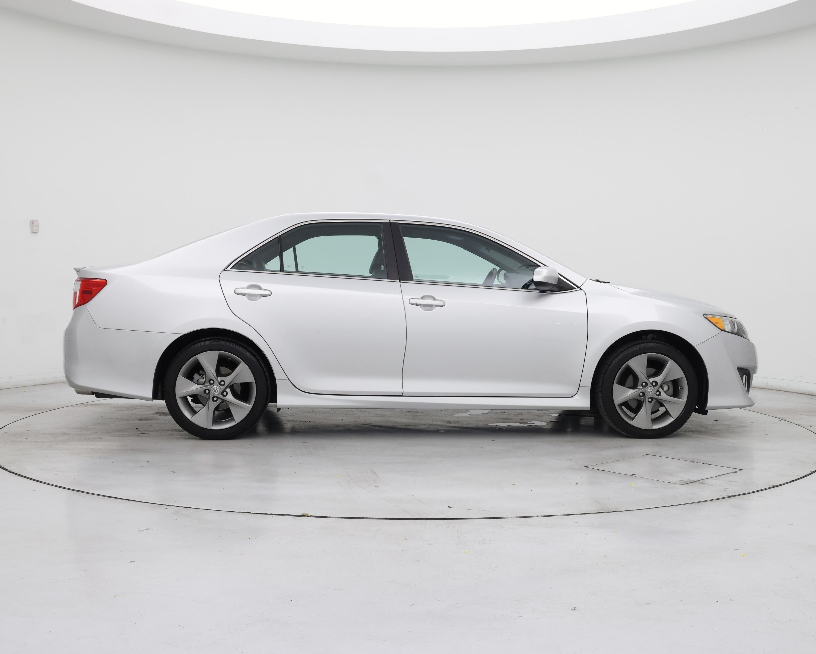 Thumbnail: 2014 Toyota Camry - 7