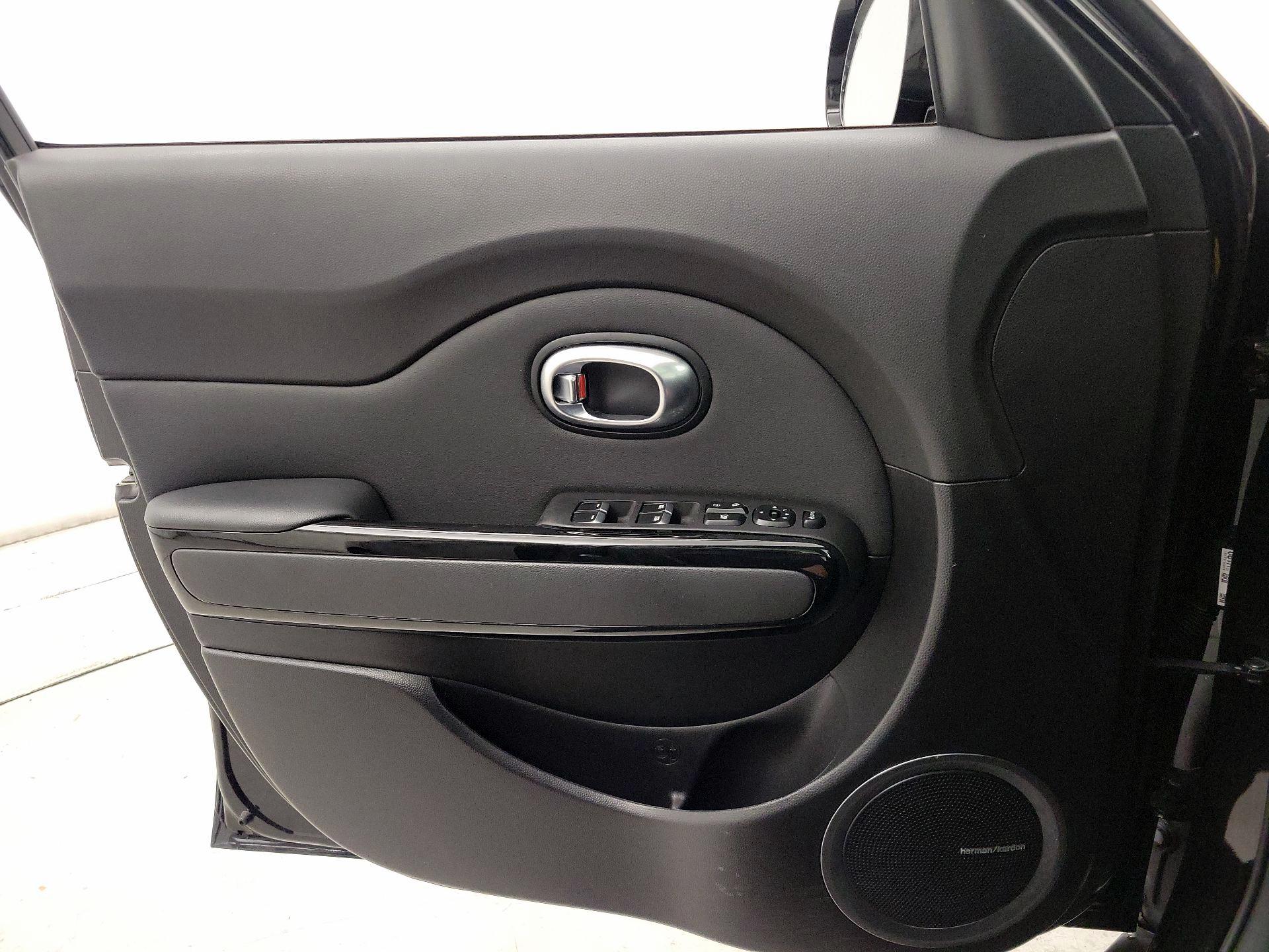 Thumbnail: 2018 Kia Soul - 12