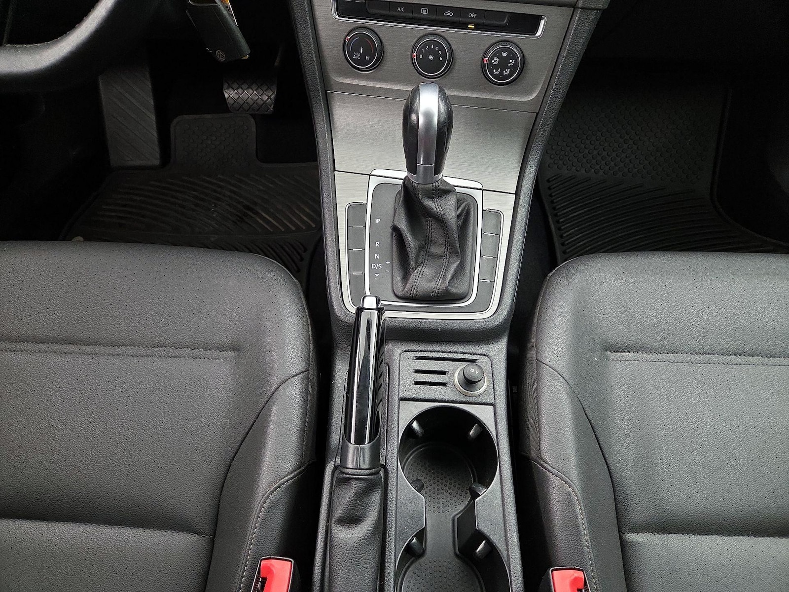 2015 Volkswagen Golf TSI S - Photo 17