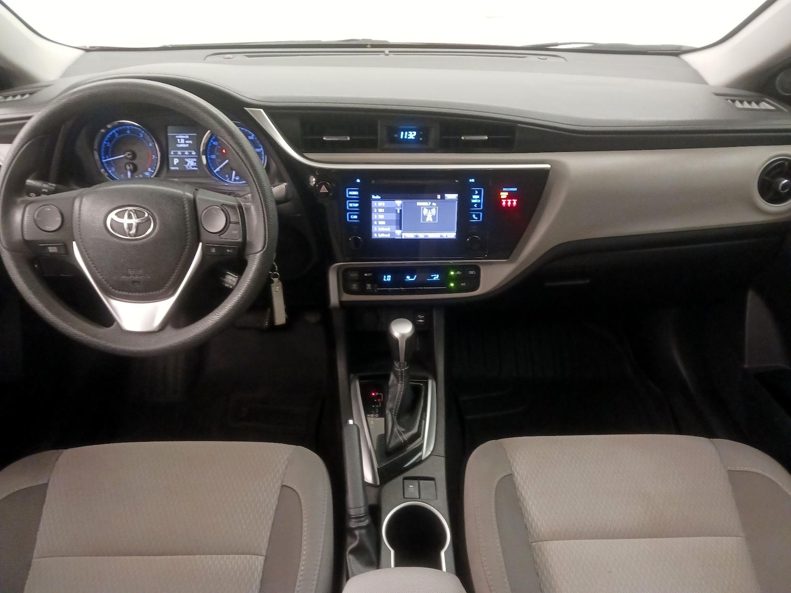2019 Toyota Corolla LE - Photo 10