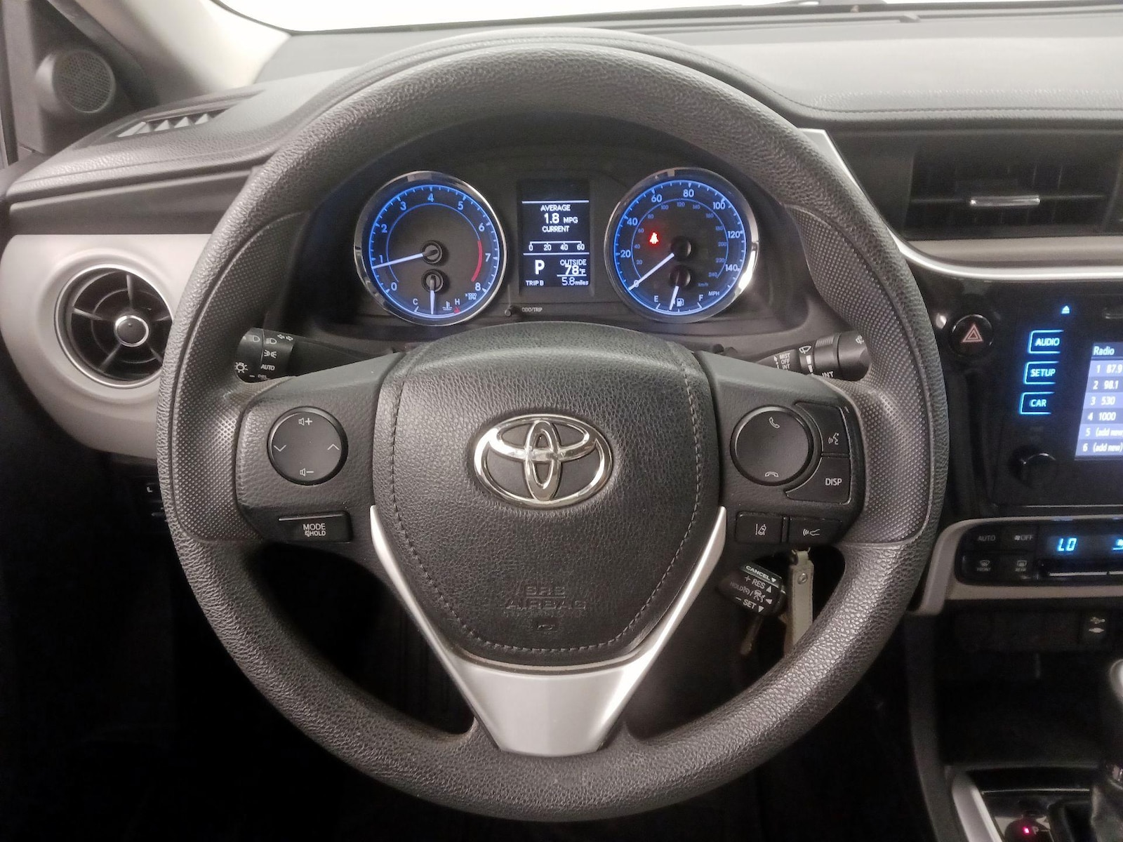 2019 Toyota Corolla LE - Photo 11