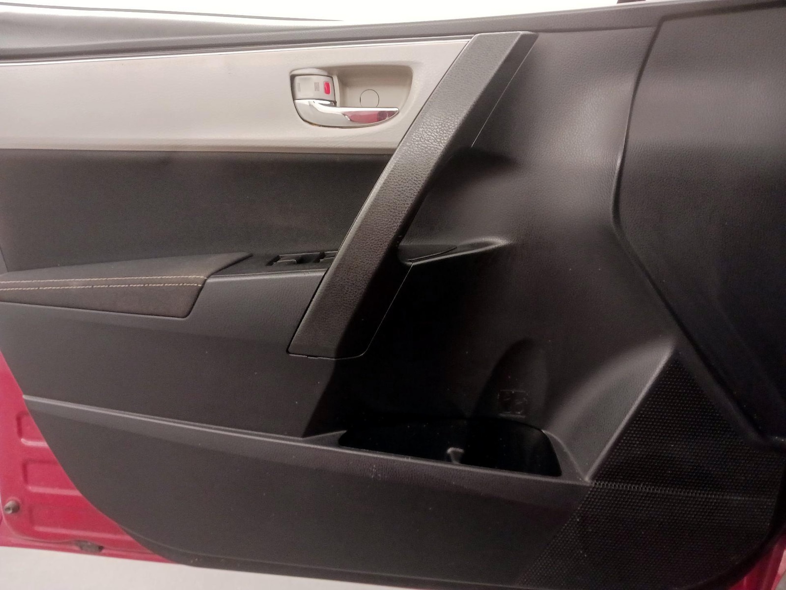 2019 Toyota Corolla LE - Photo 13