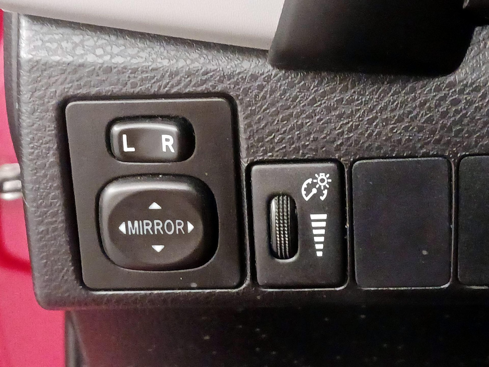 2019 Toyota Corolla LE - Photo 14