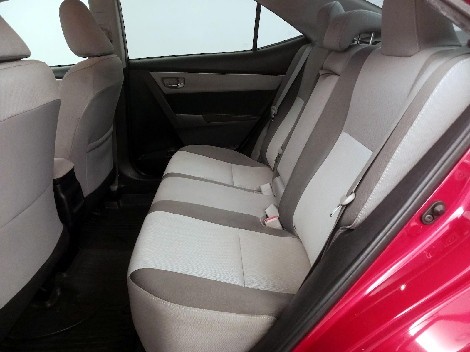 2019 Toyota Corolla LE - Photo 20
