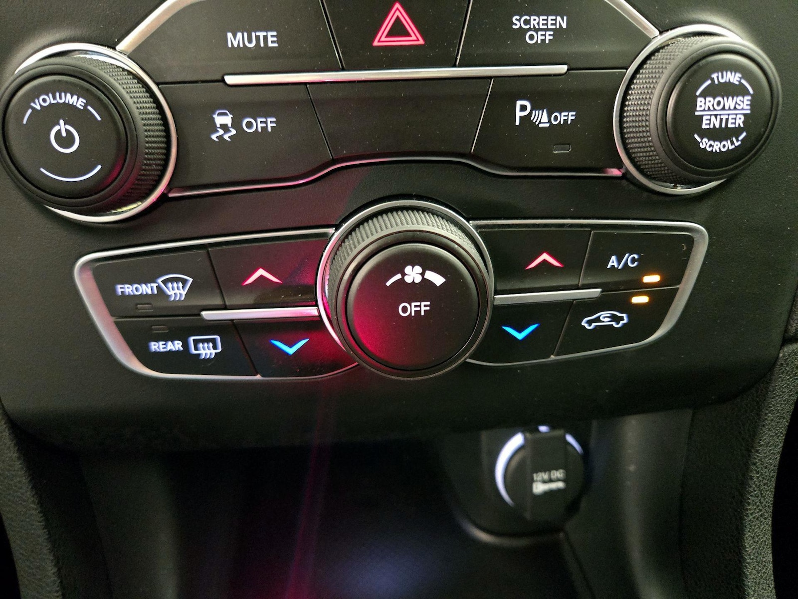 2020 Dodge Charger SXT - Photo 8