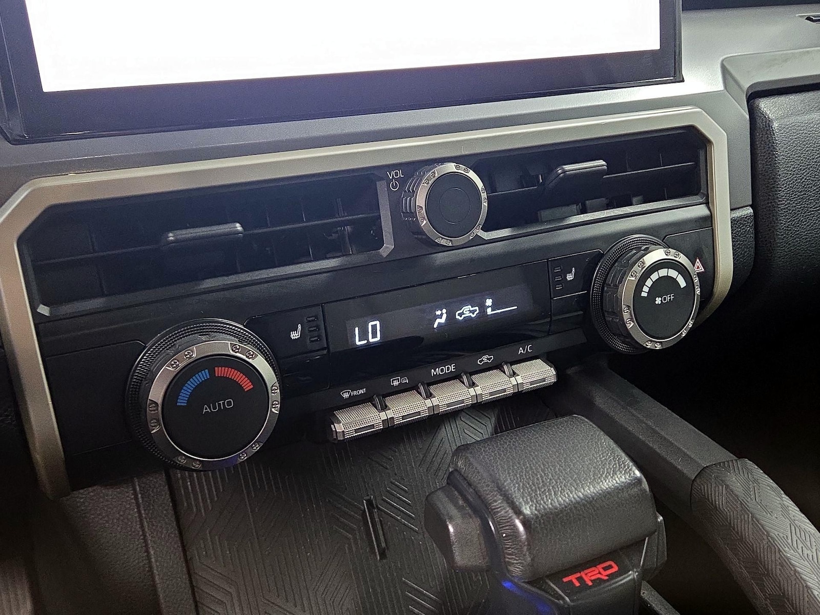 2024 Toyota Tacoma TRD Off Road - Photo 13