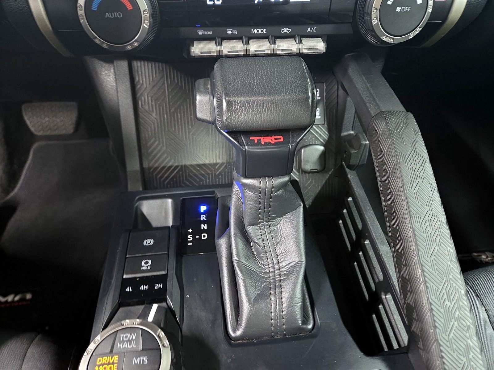 2024 Toyota Tacoma TRD Off Road - Photo 14