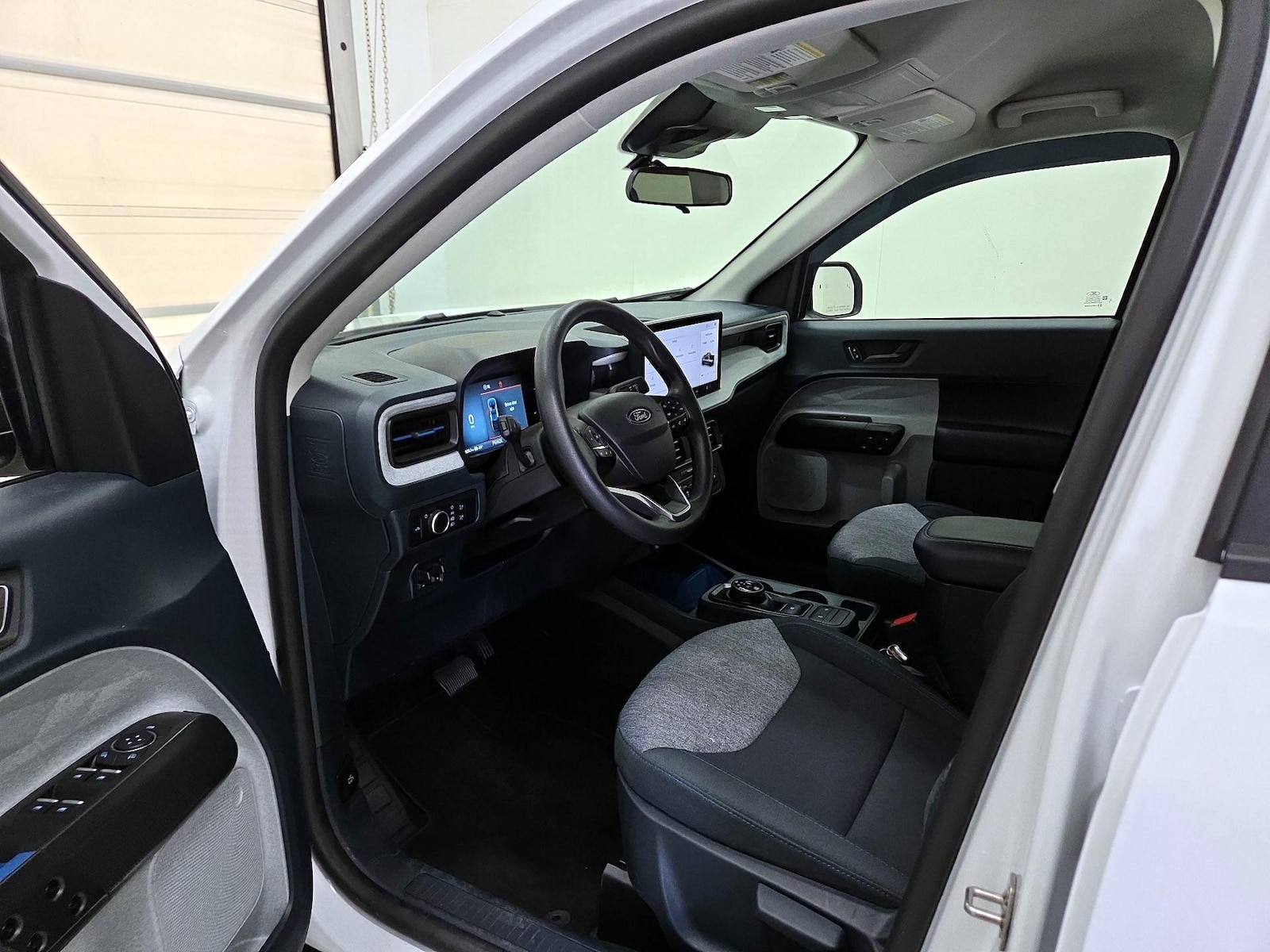 2026 Ford Maverick XLT - Photo 12
